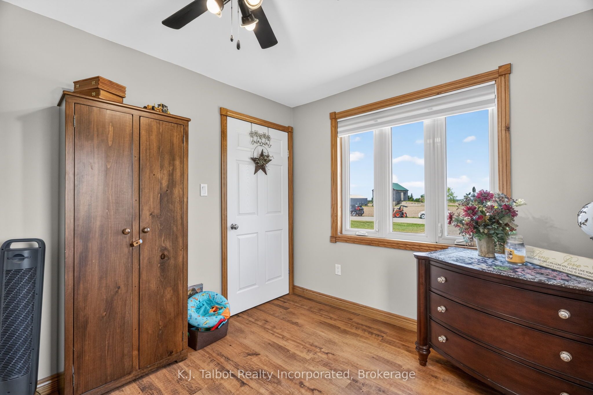 83054 Corrins Line Property Photo 32