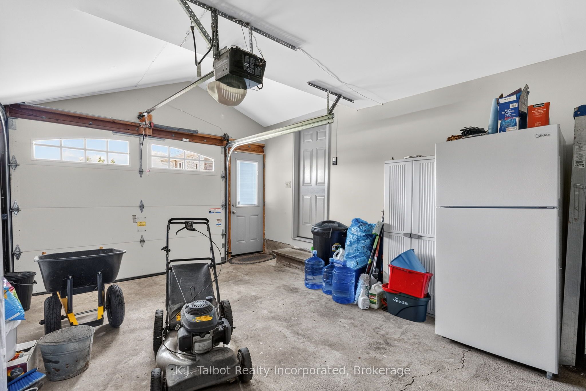 83054 Corrins Line Property Photo 35