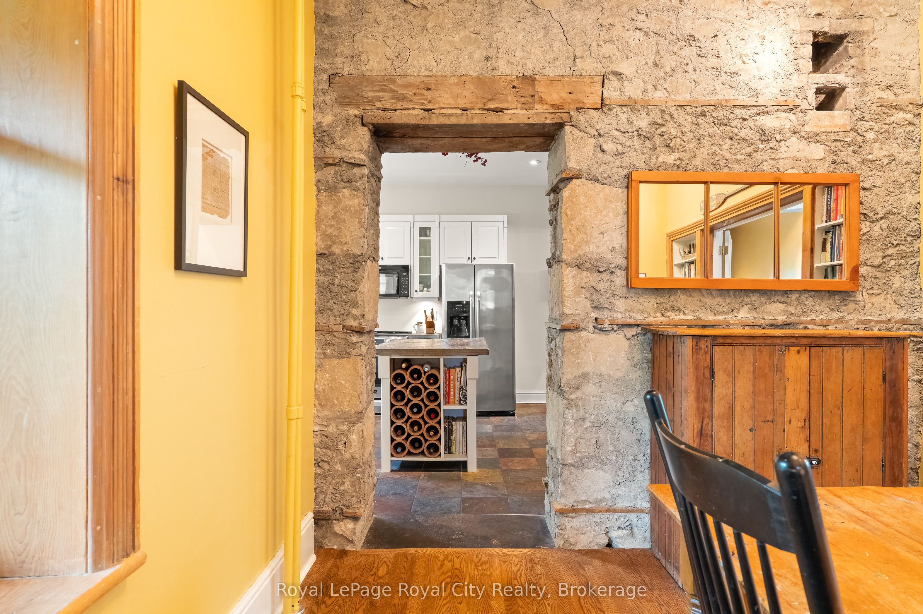 19 London Road E Property Photo 27
