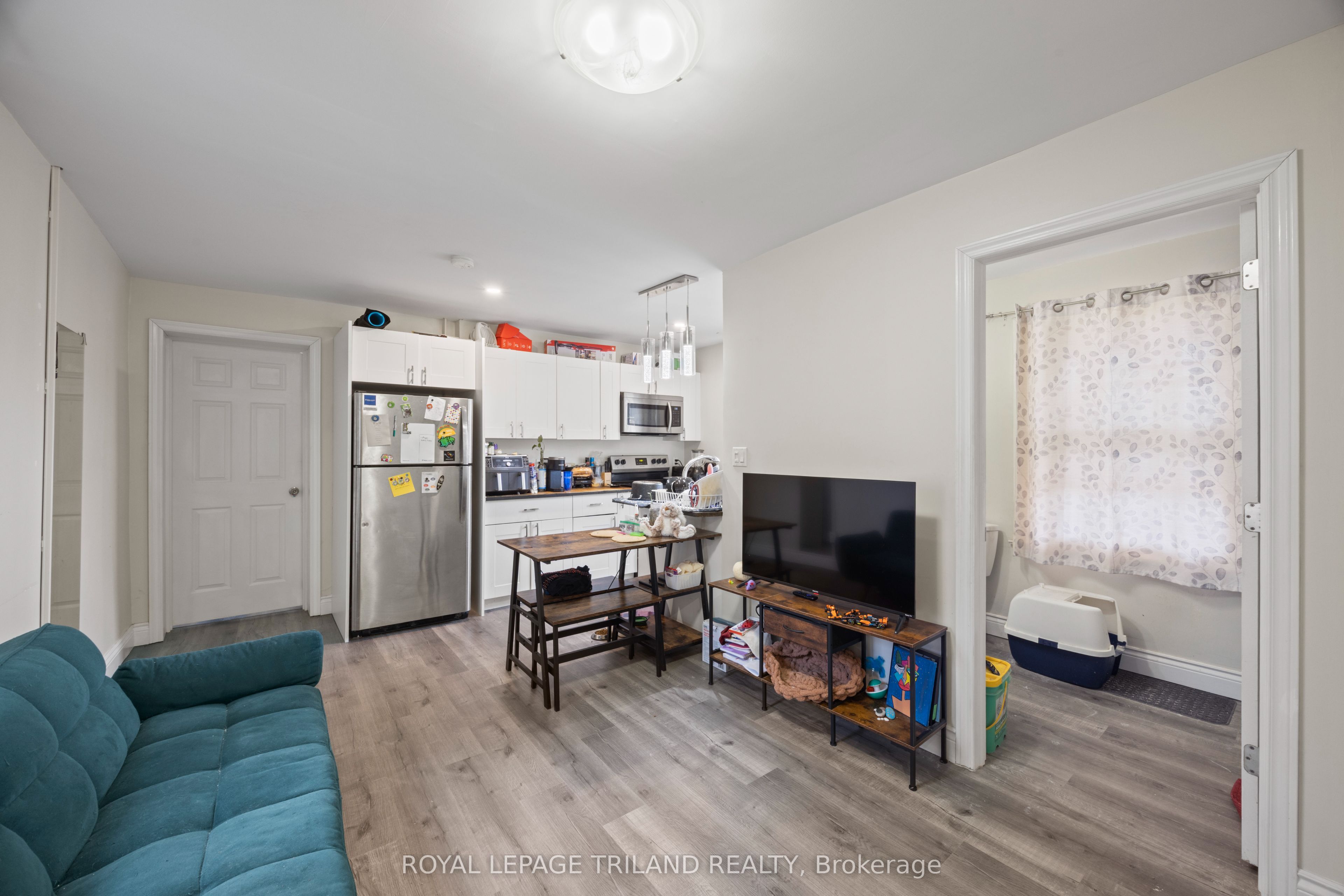 434 Dufferin Avenue Property Photo 13