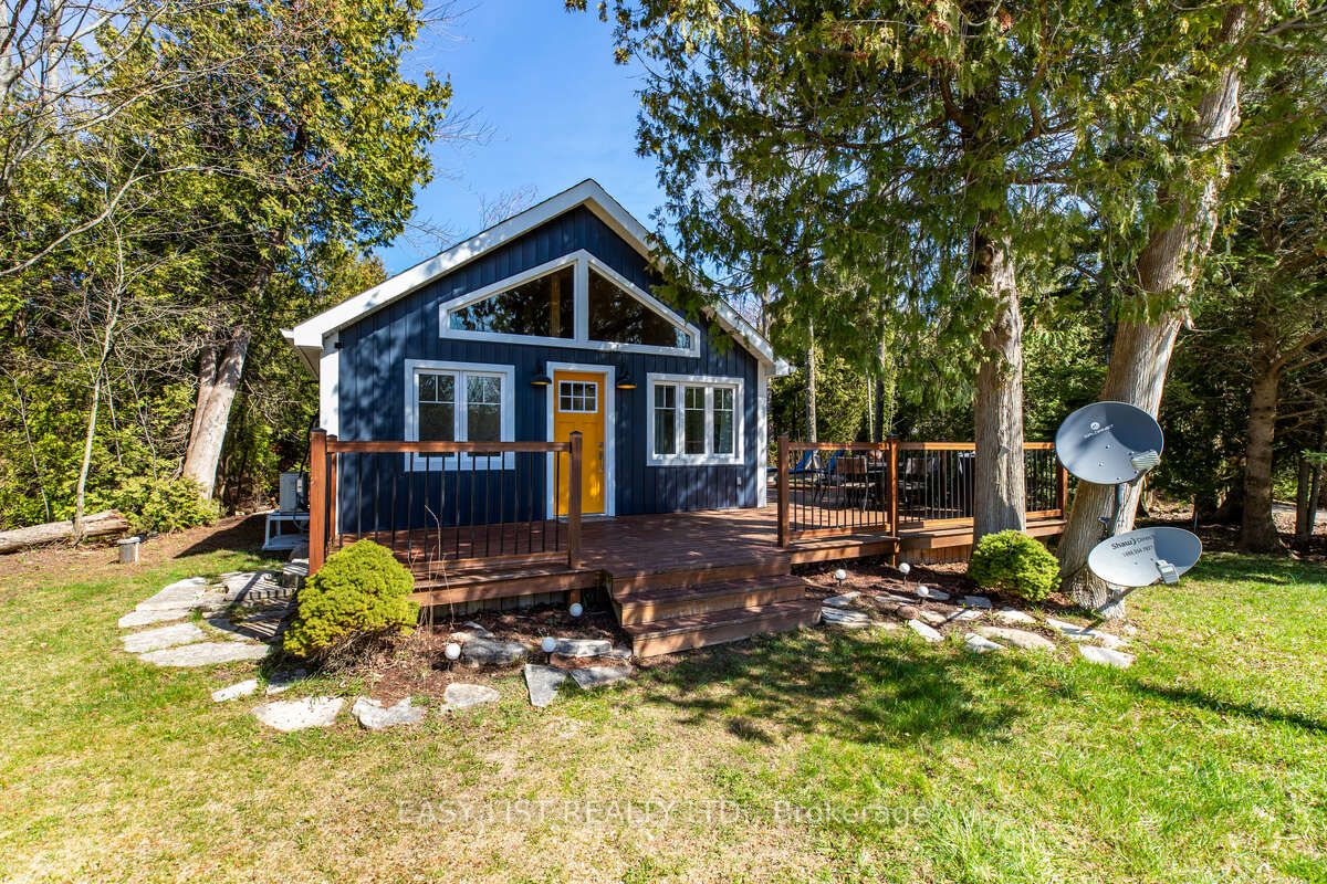 858 Howdenvale Road Property Photo 1