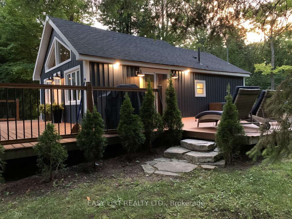 858 Howdenvale Road Property Photo 2