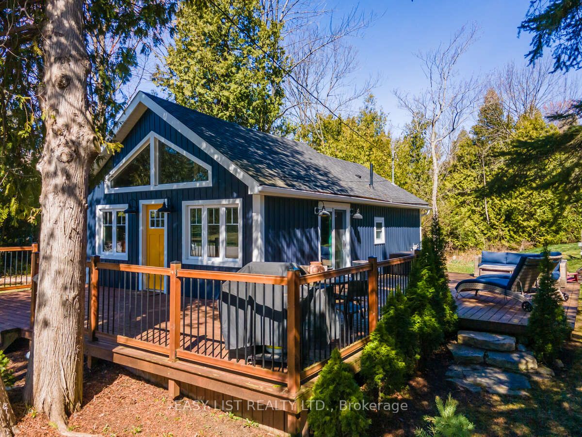 858 Howdenvale Road Property Photo 4