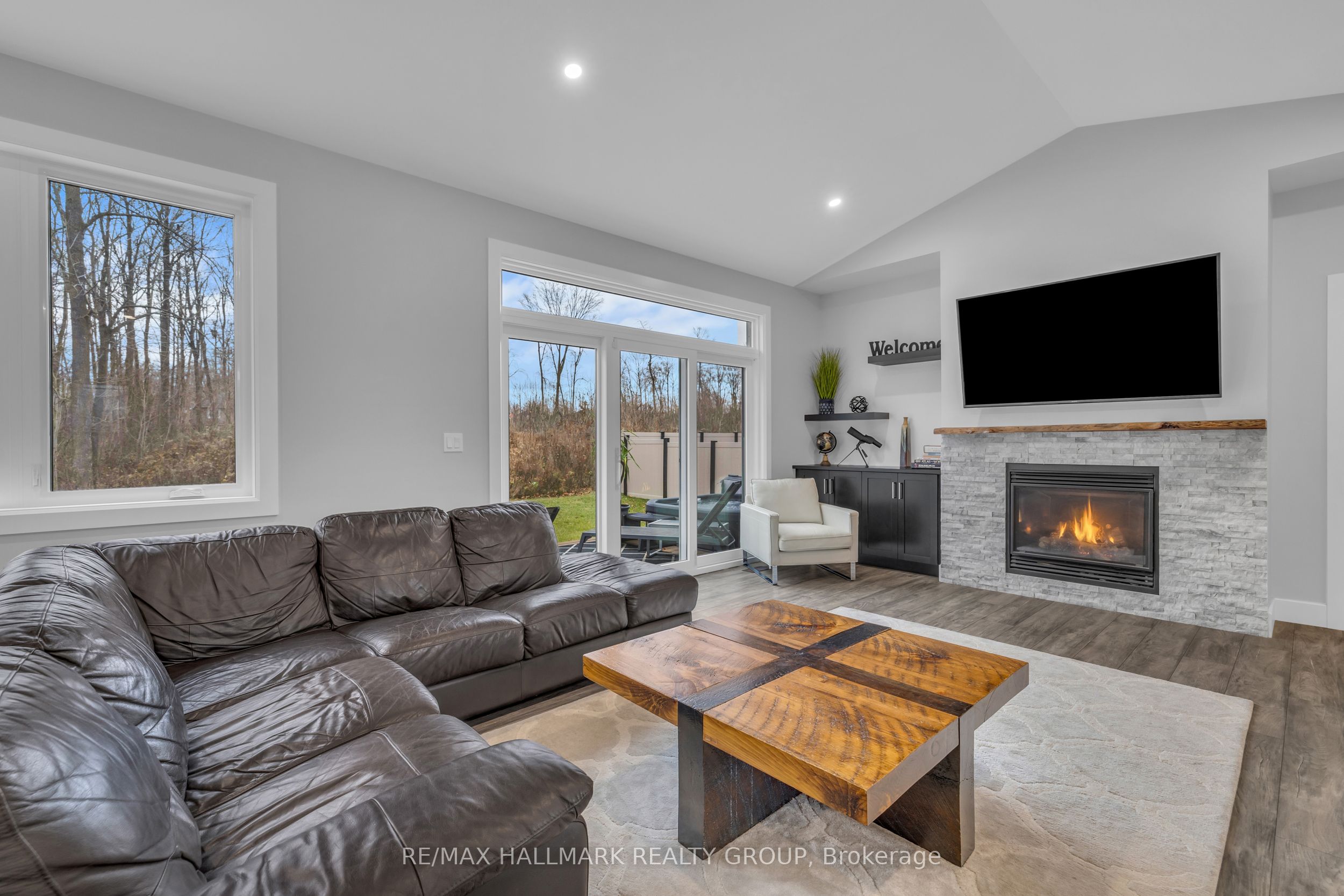 1077 Shearer Drive Property Photo 8