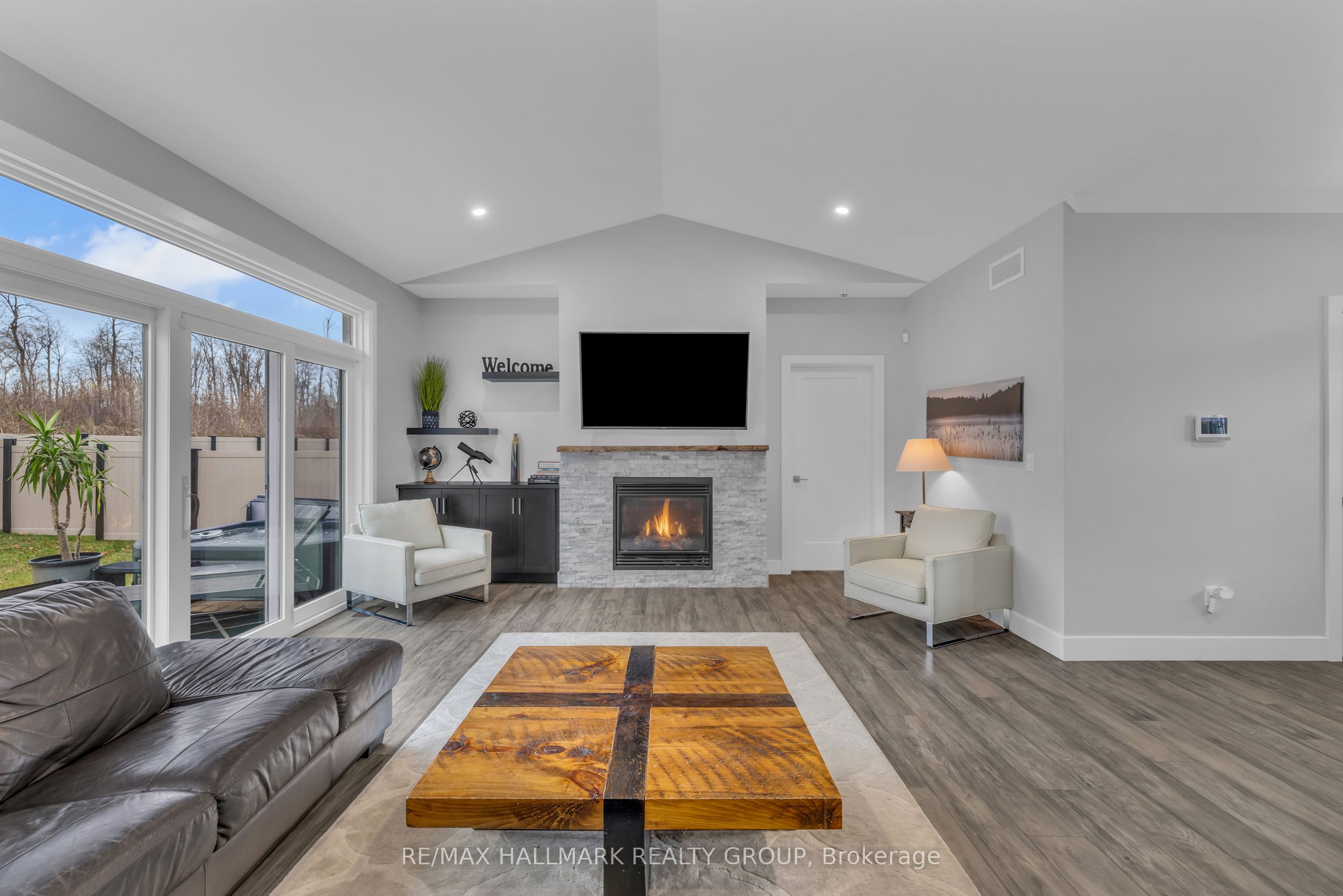 1077 Shearer Drive Property Photo 11
