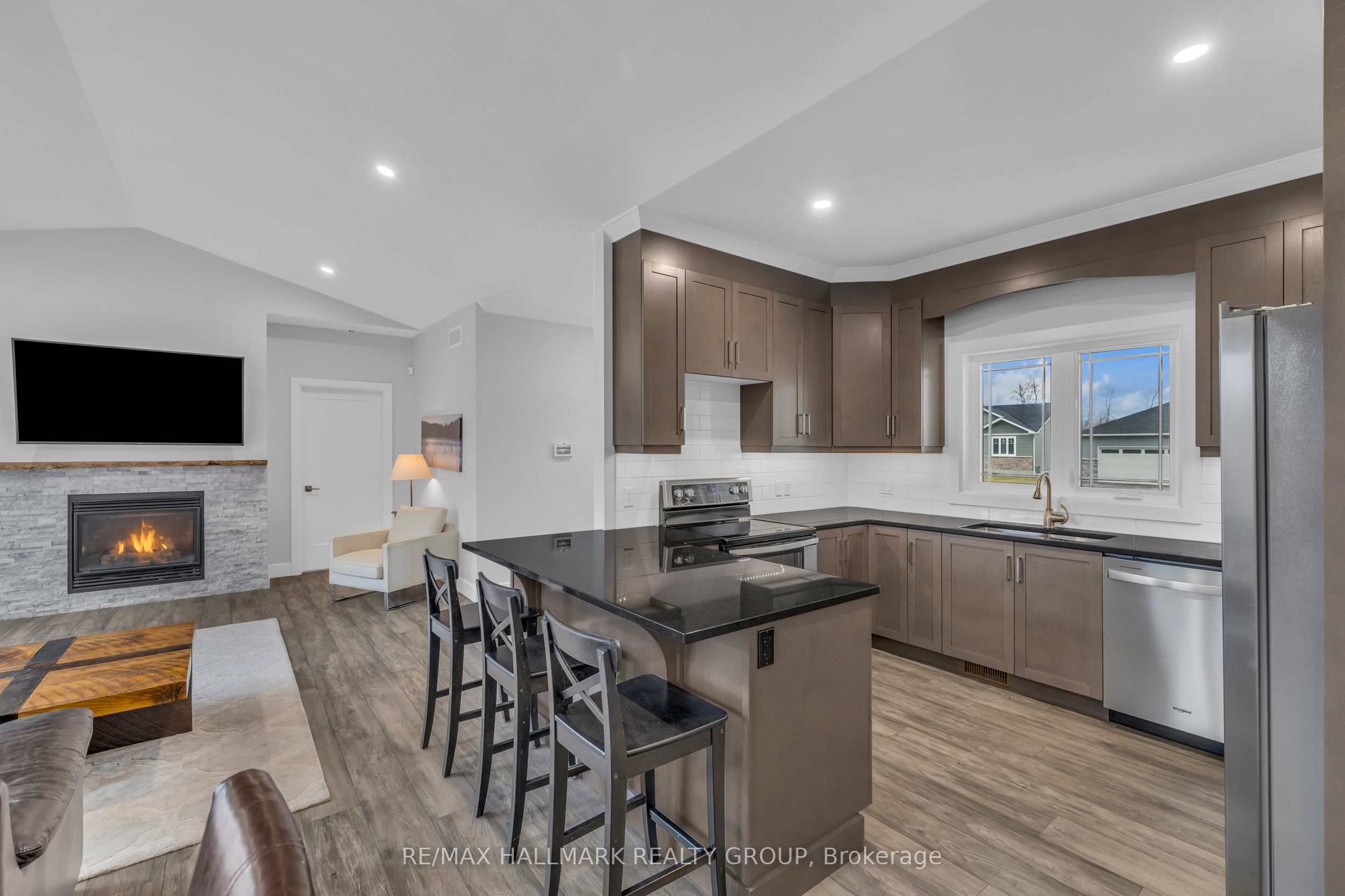 1077 Shearer Drive Property Photo 15