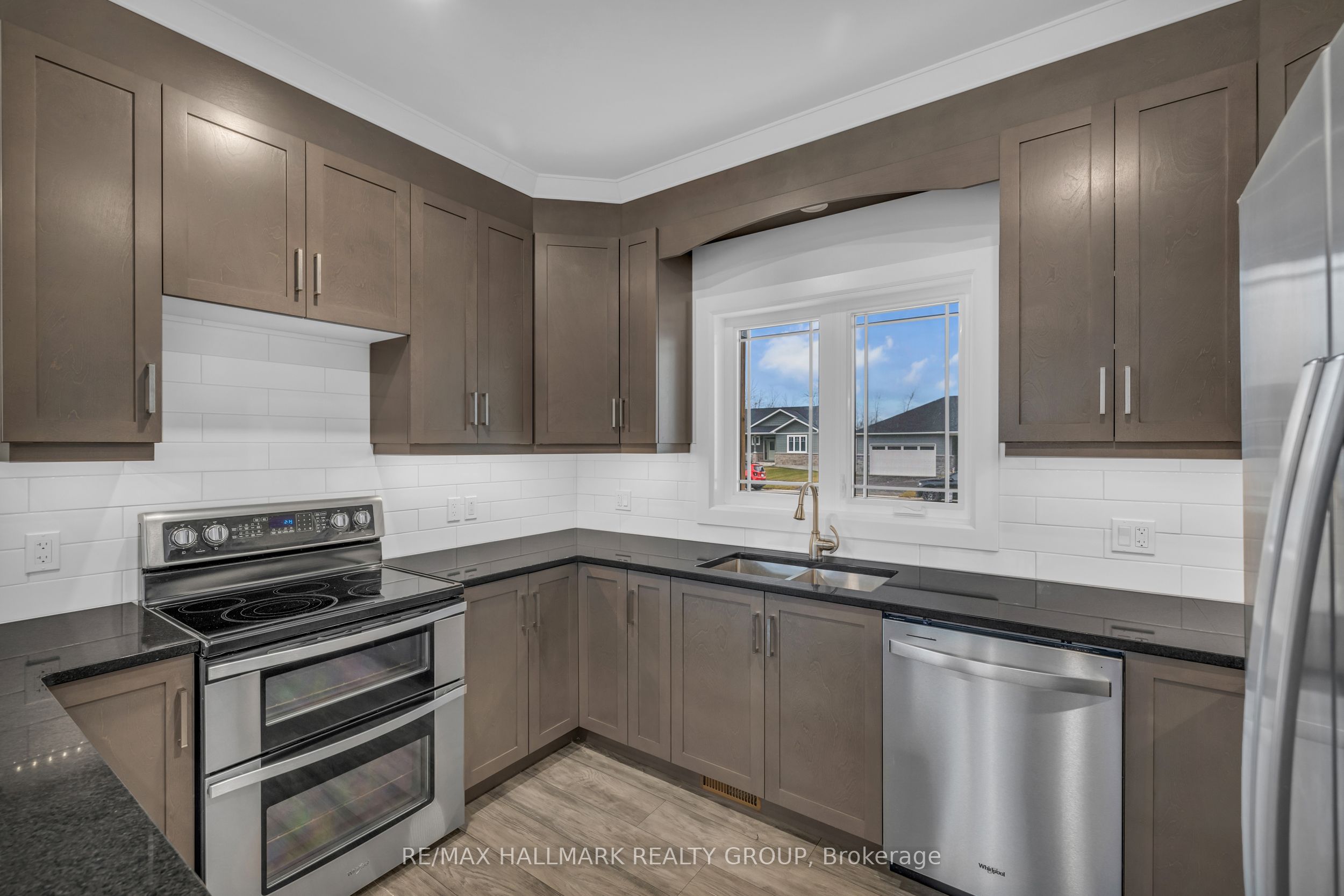 1077 Shearer Drive Property Photo 16