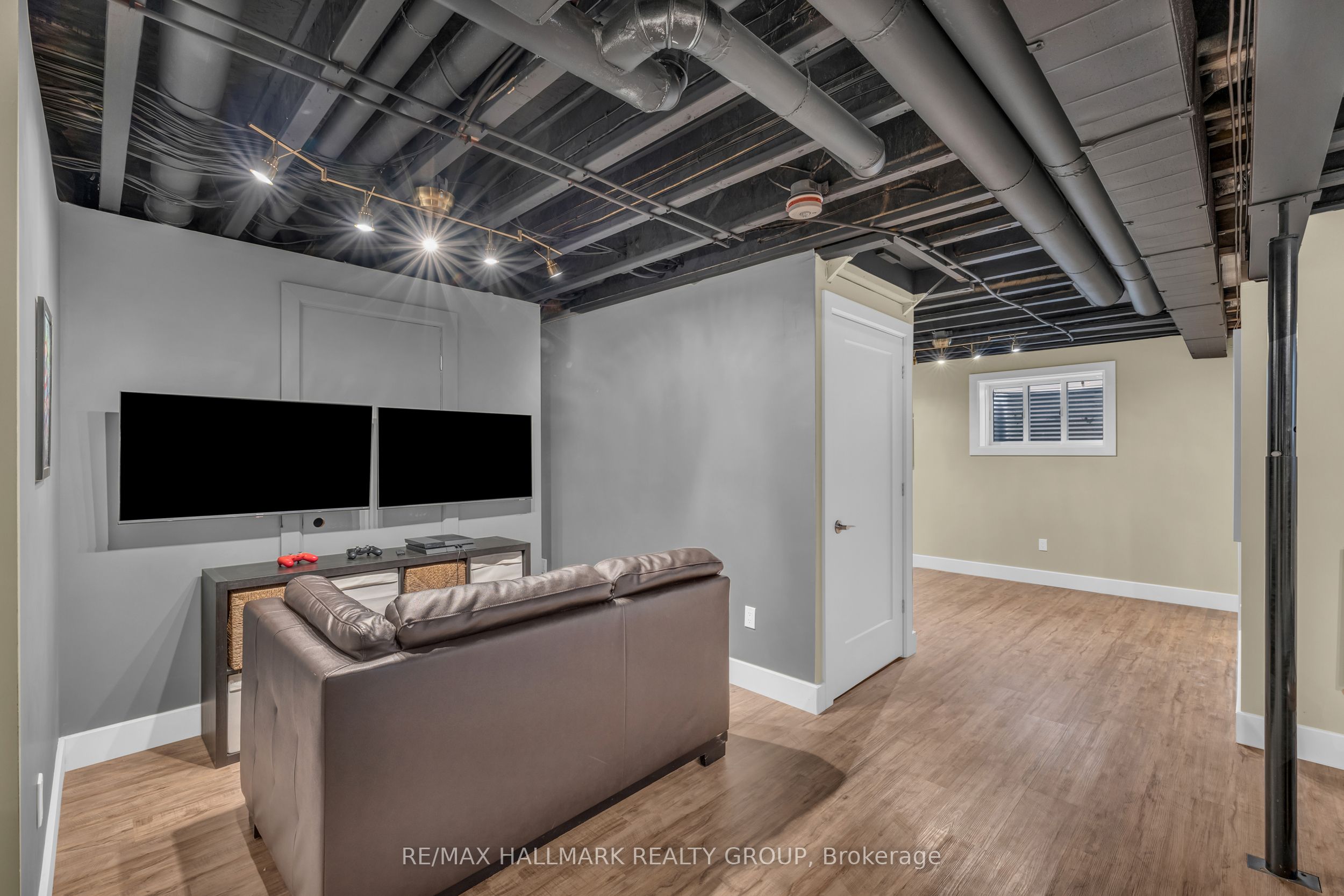 1077 Shearer Drive Property Photo 33