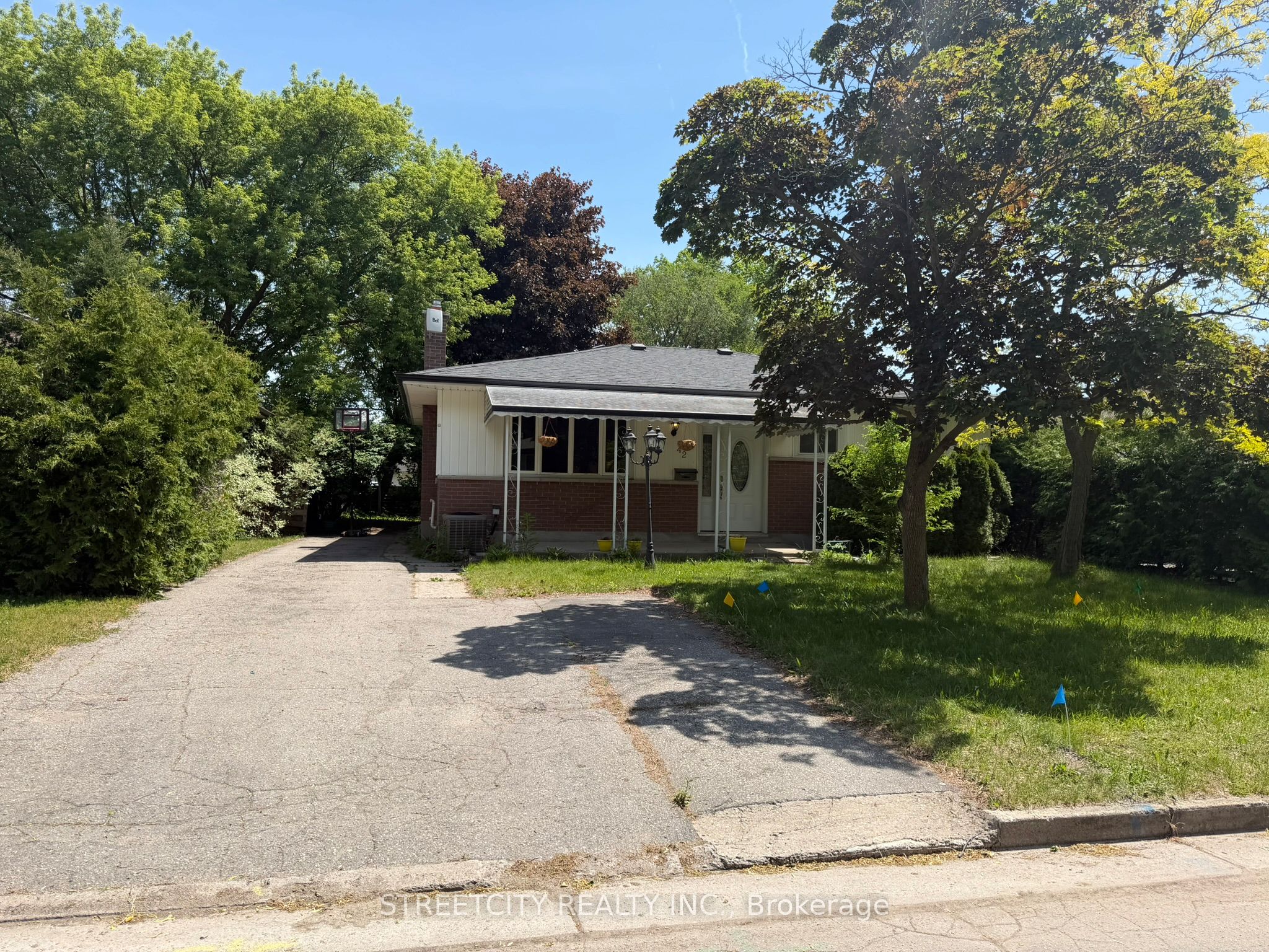 42 Oneida Road