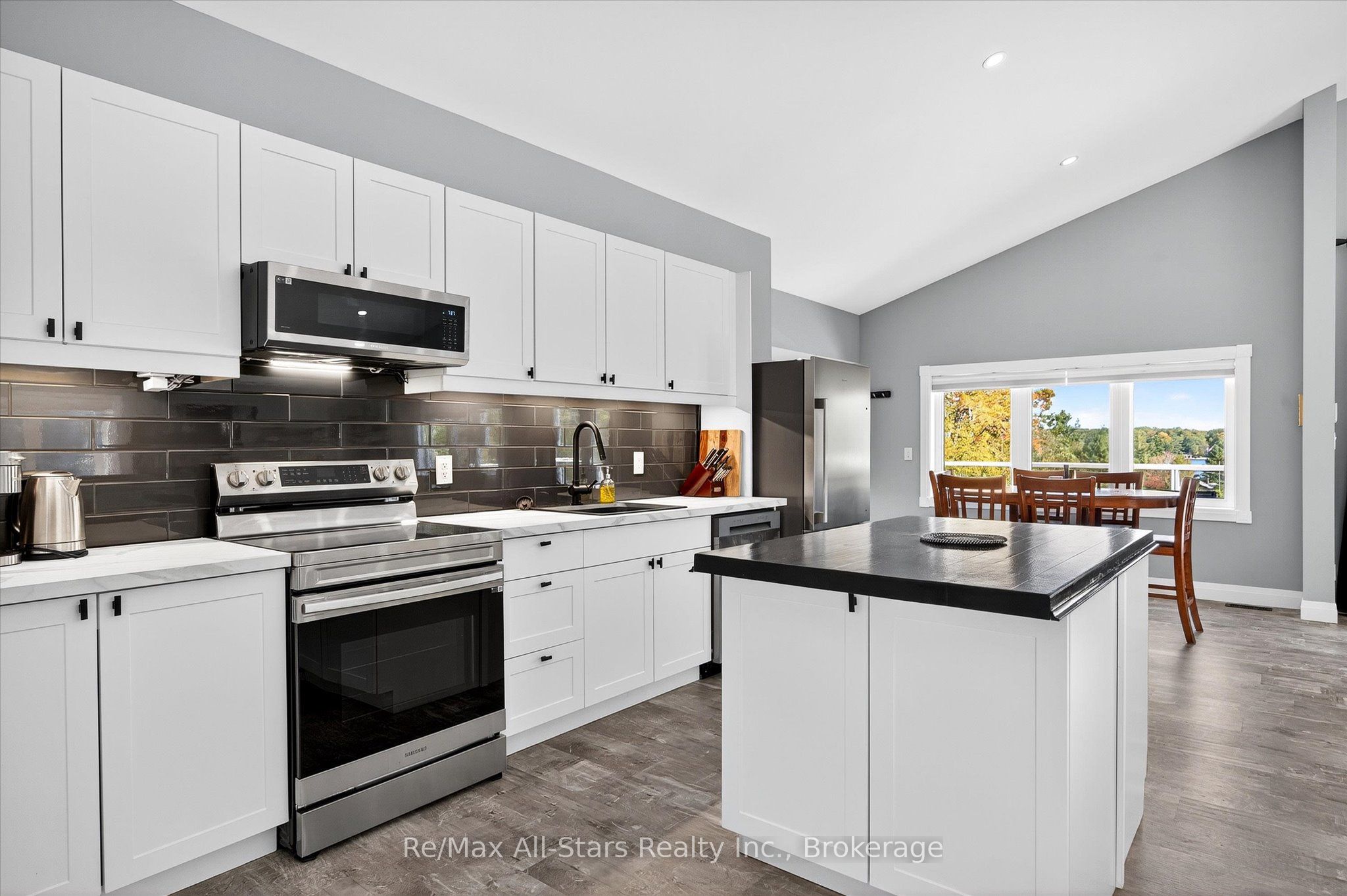 9 Lytle Lane Property Photo 33