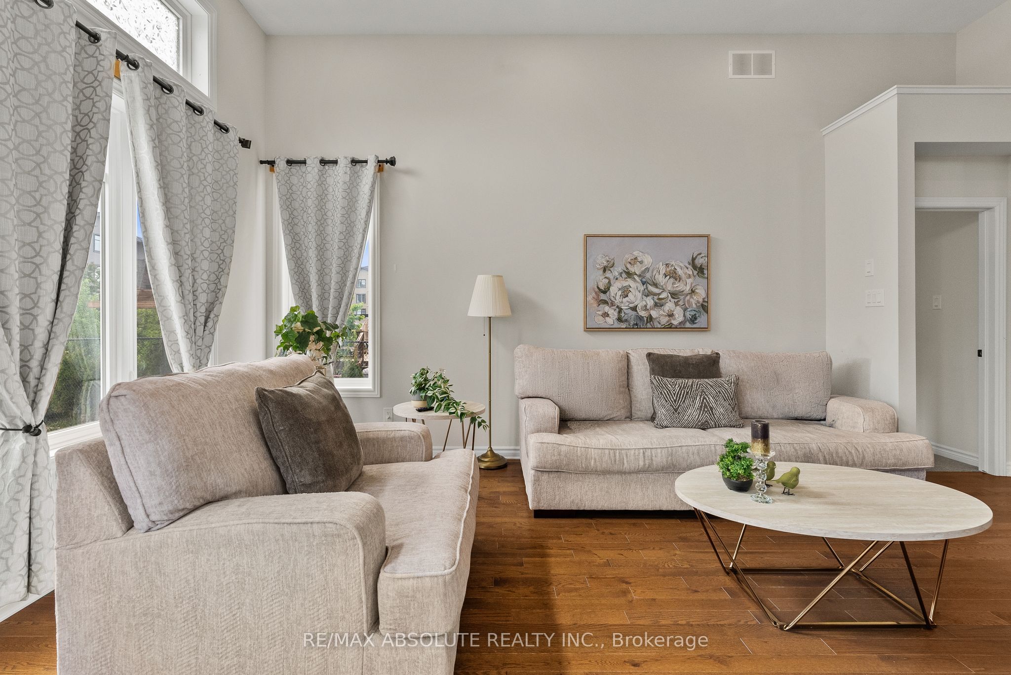 231 Shinny Avenue Property Photo 8
