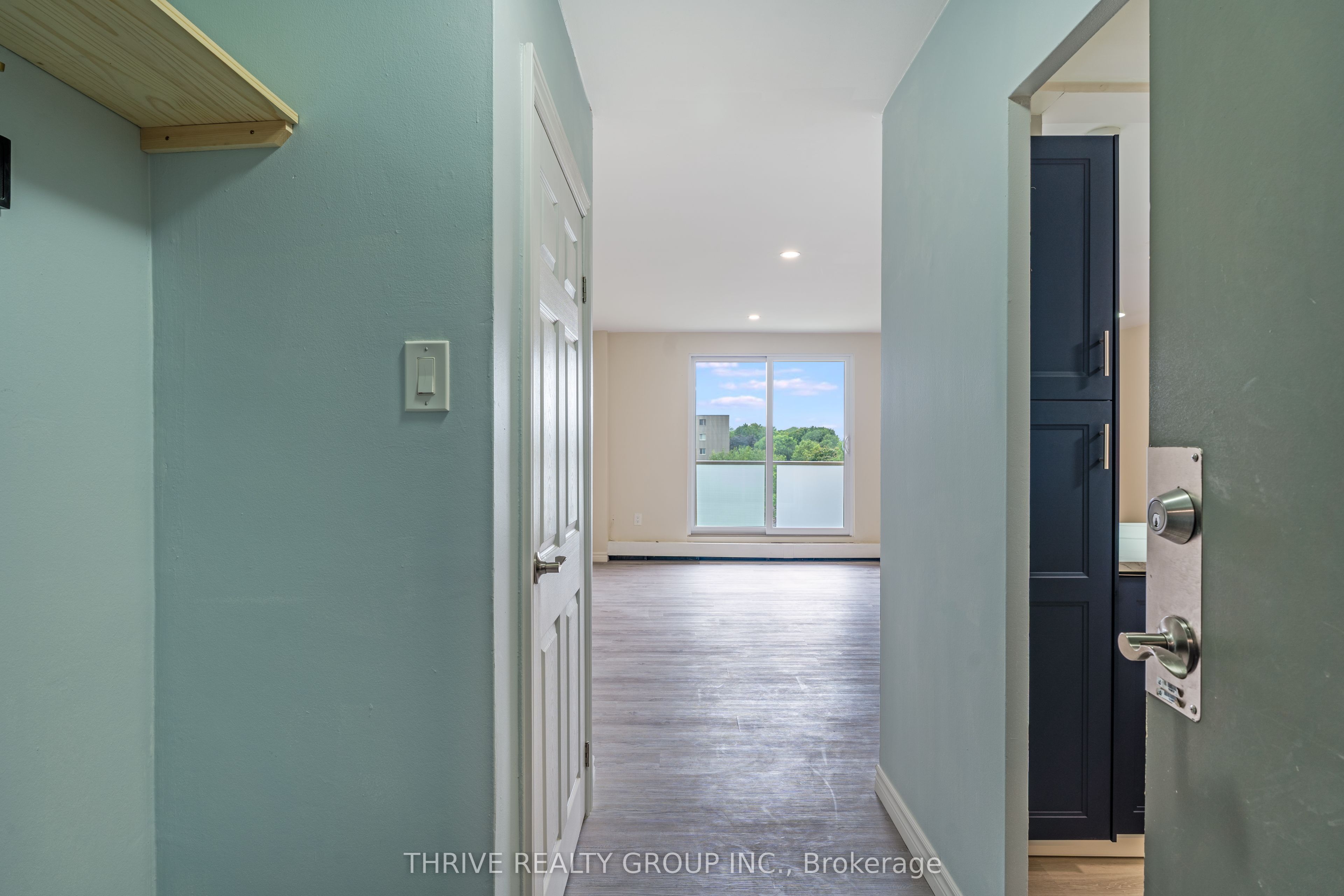 563 Mornington Avenue 610 Property Photo 2