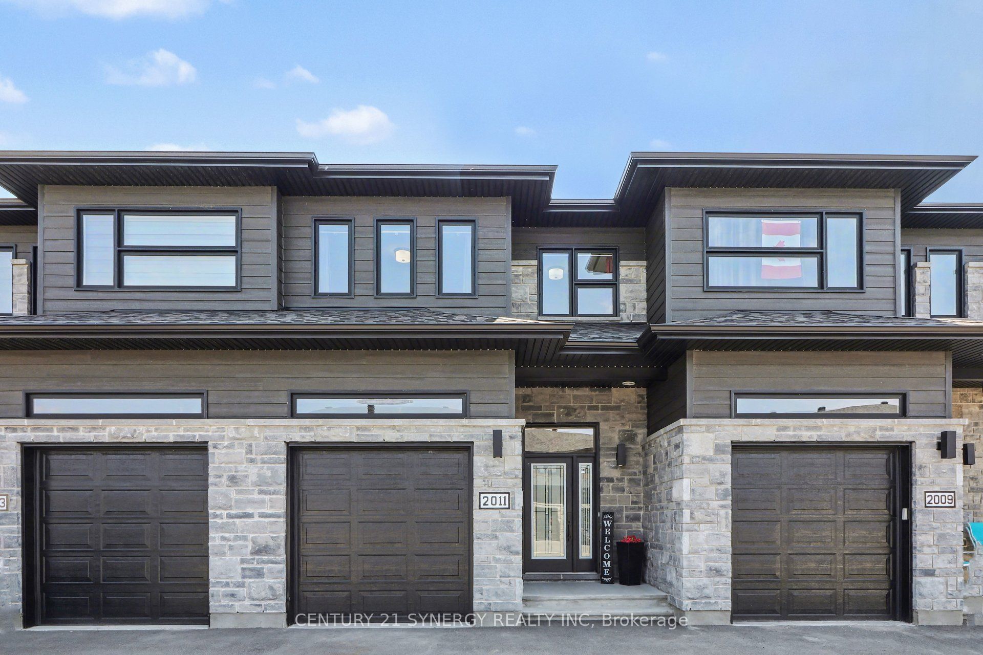 2011 Berne Street Property Photo 3