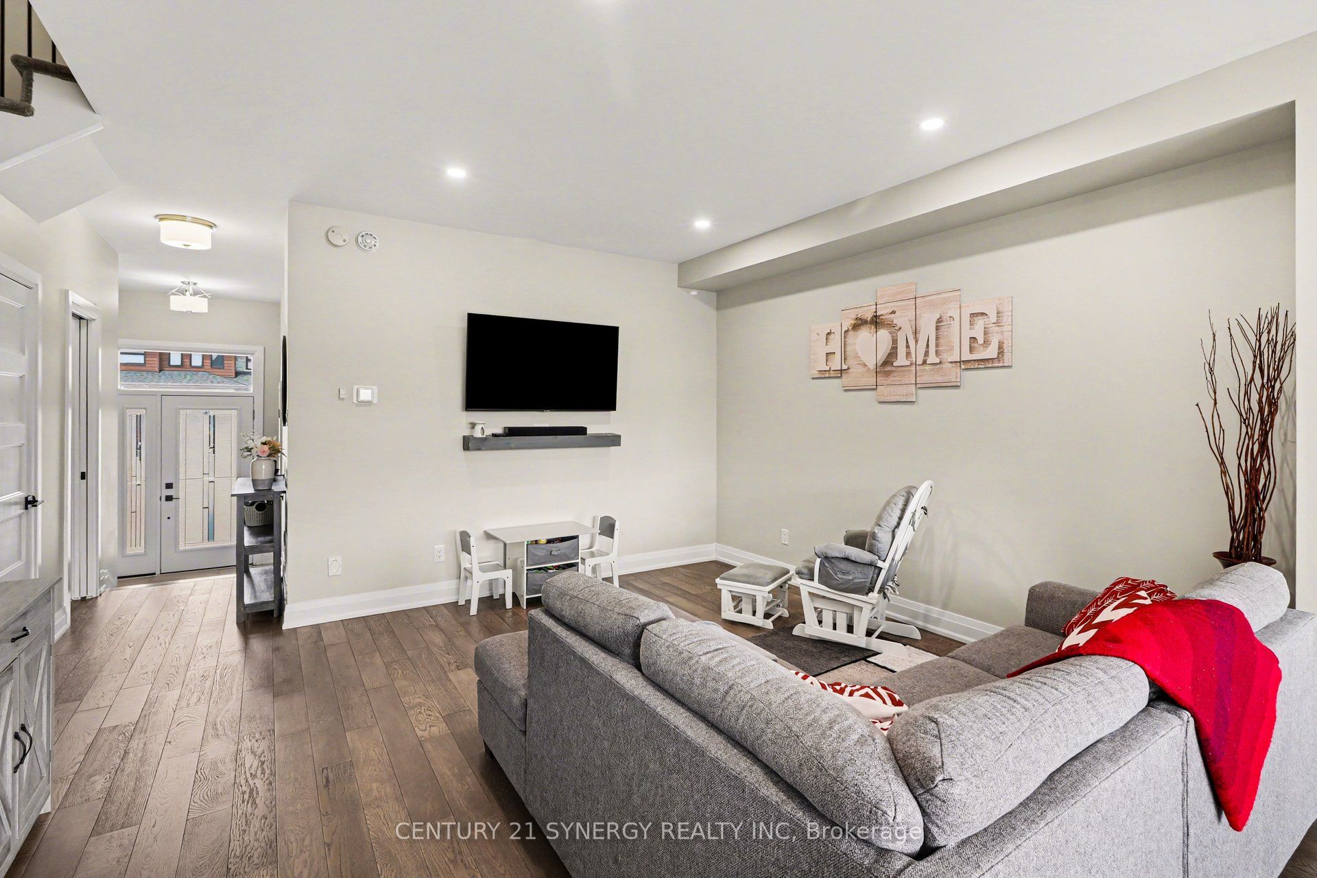 2011 Berne Street Property Photo 9