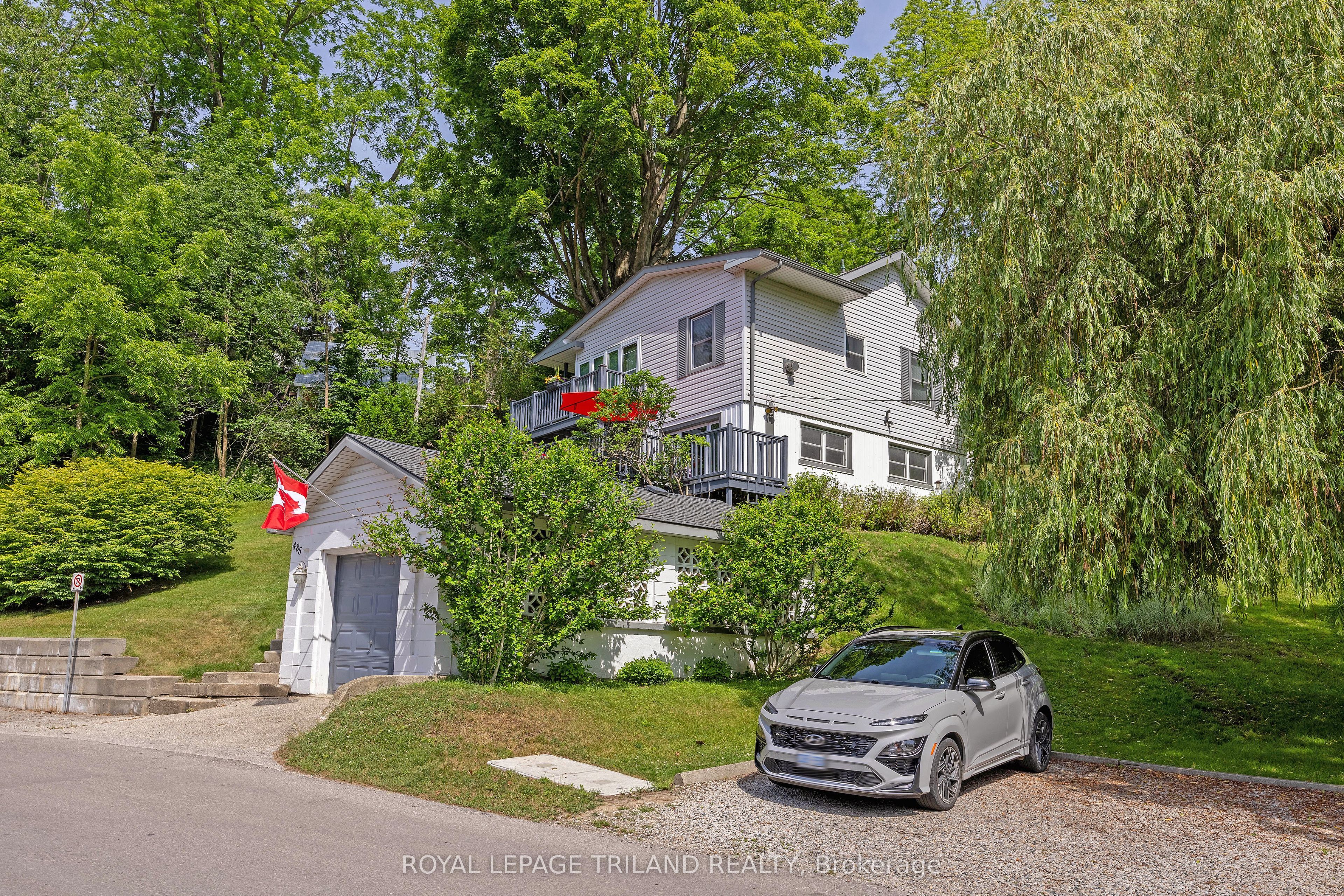 485 Valley Street Property Photo 3