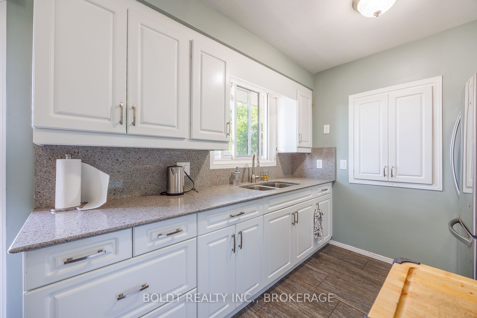 53 Huntley Crescent Property Photo 4