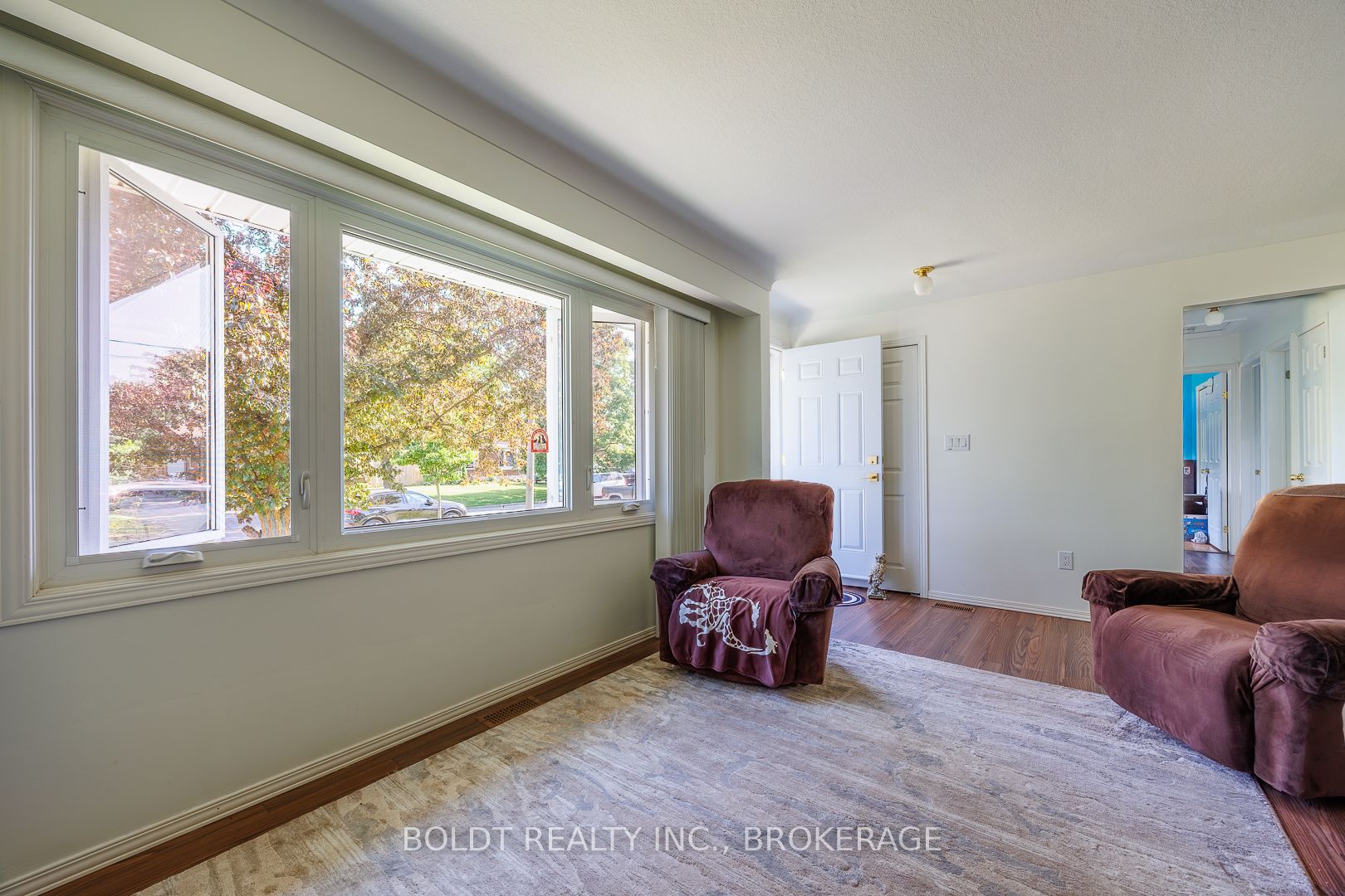 53 Huntley Crescent Property Photo 8