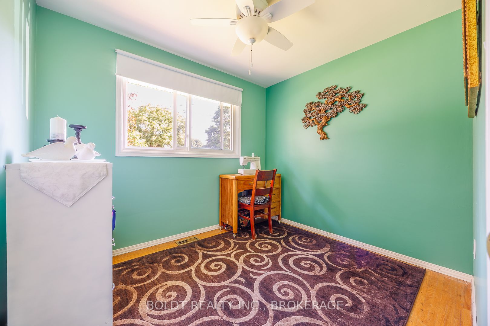 53 Huntley Crescent Property Photo 13