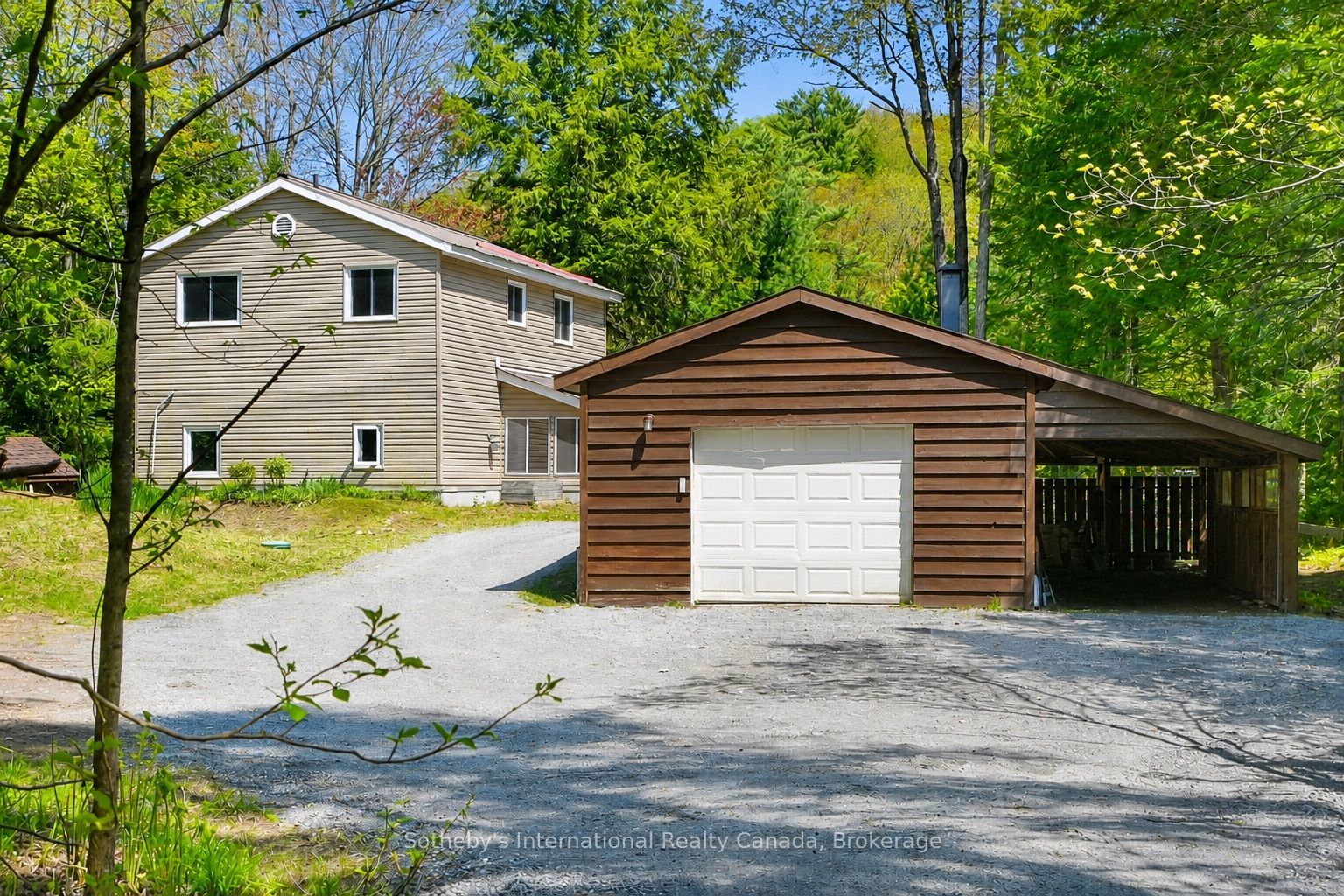 1072 Holiday Park Drive Property Photo 32