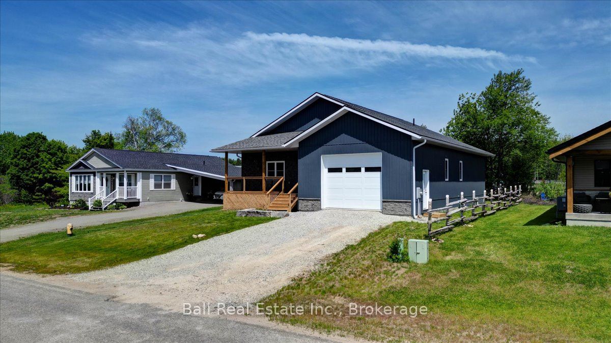 9 Williams Drive Property Photo 2