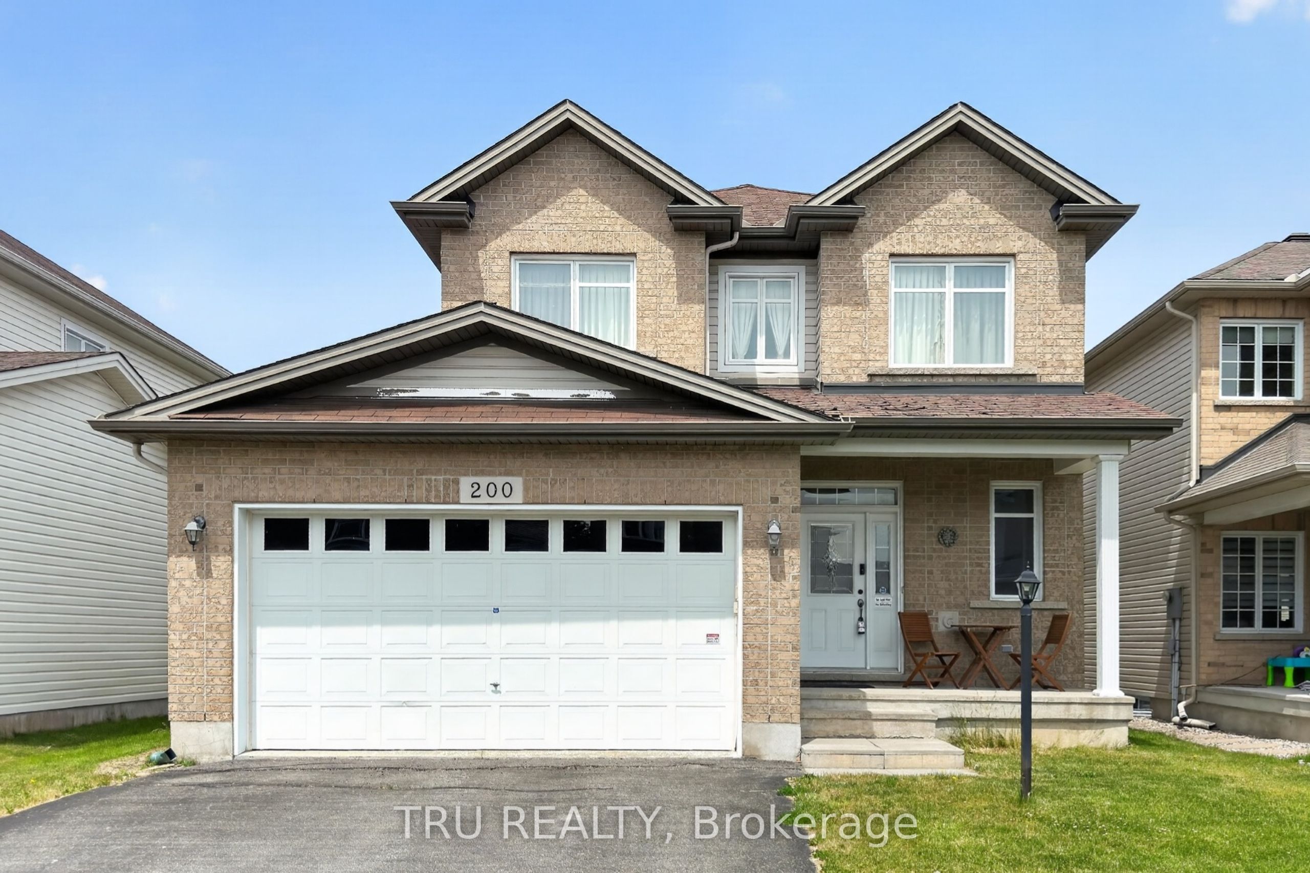 200 Celtic Ridge Crescent Property Photo 1