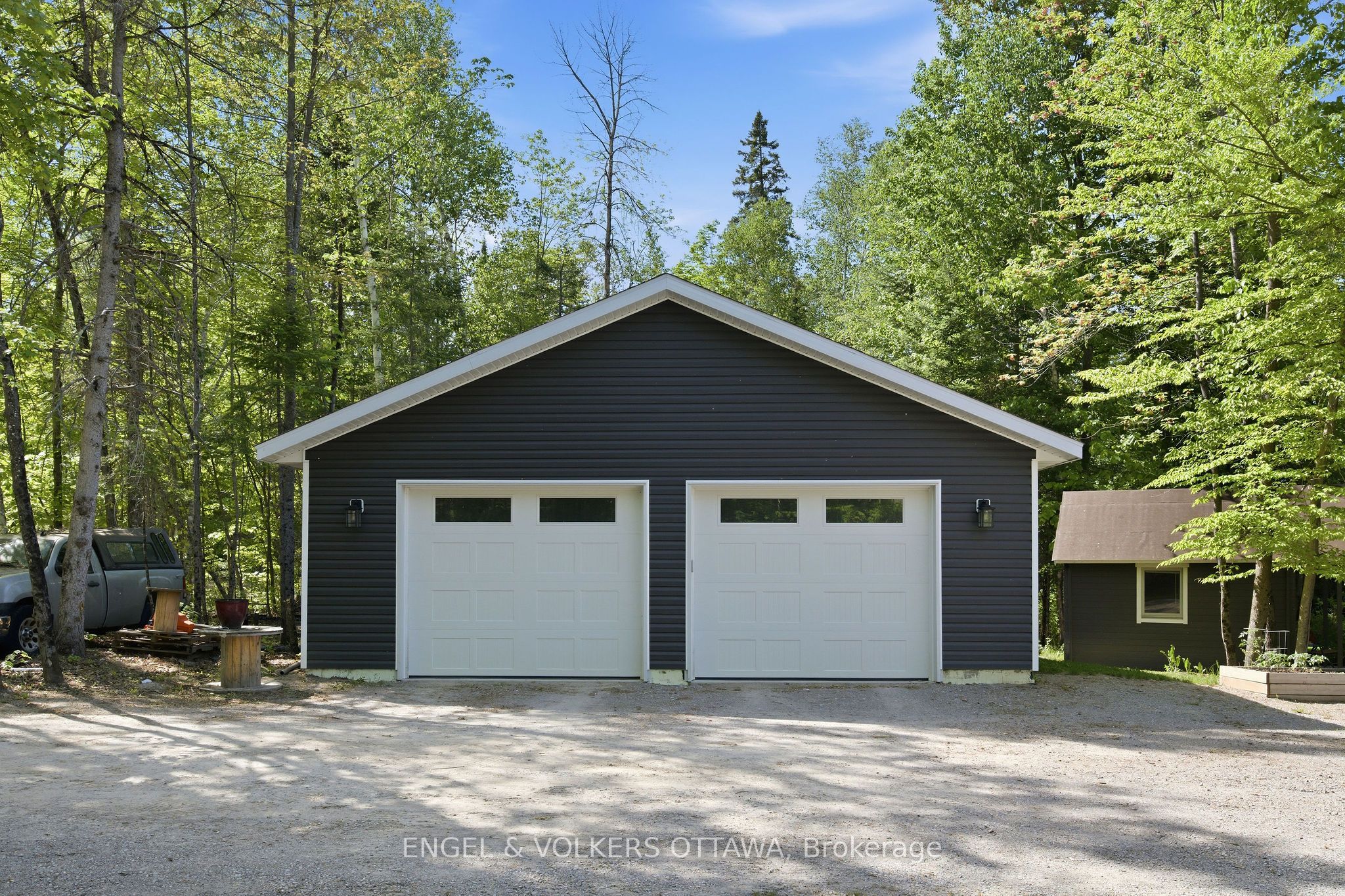 106 Whites Beach Trail Property Photo 30