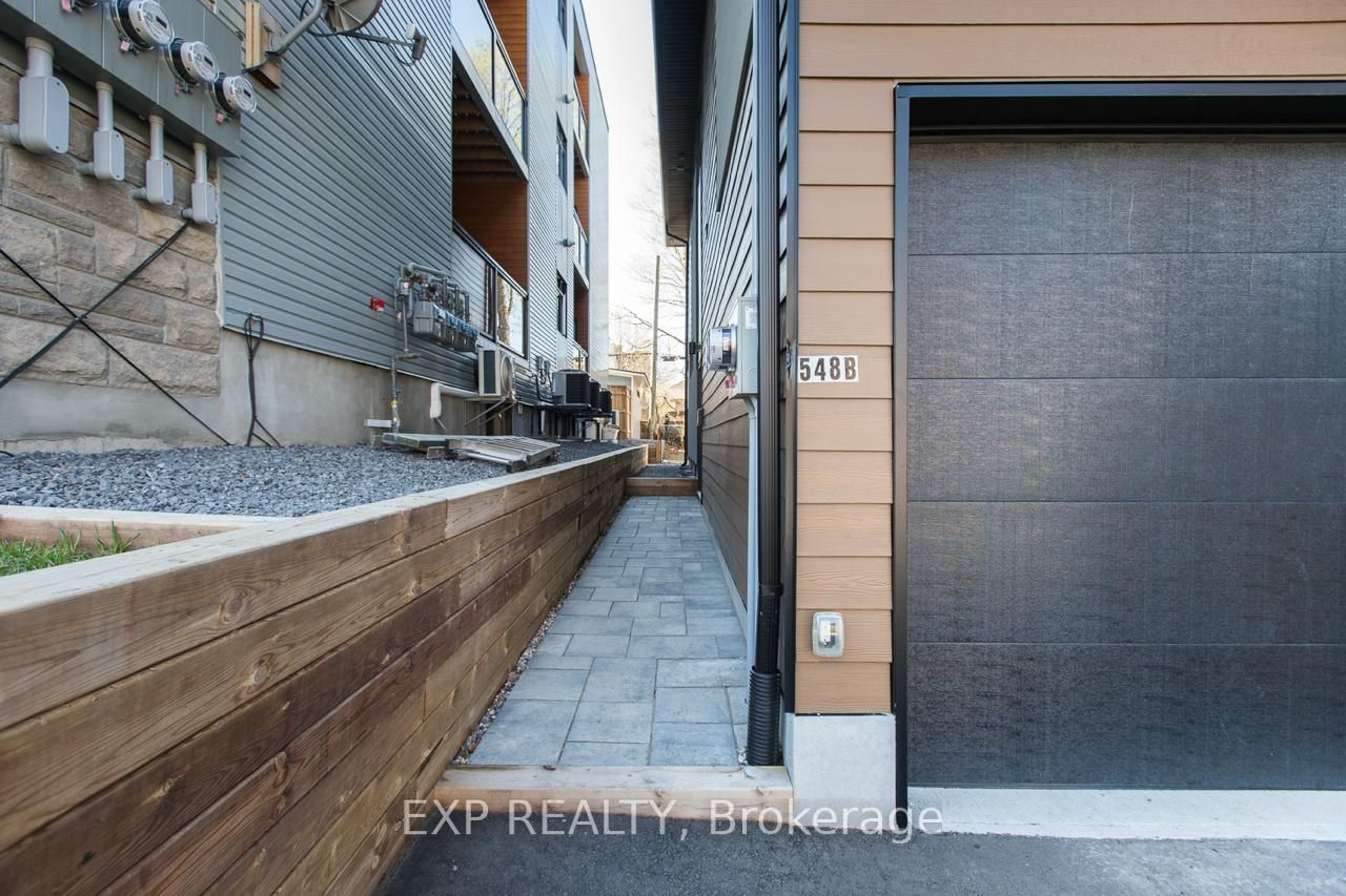 548 Guy Street Property Photo 5