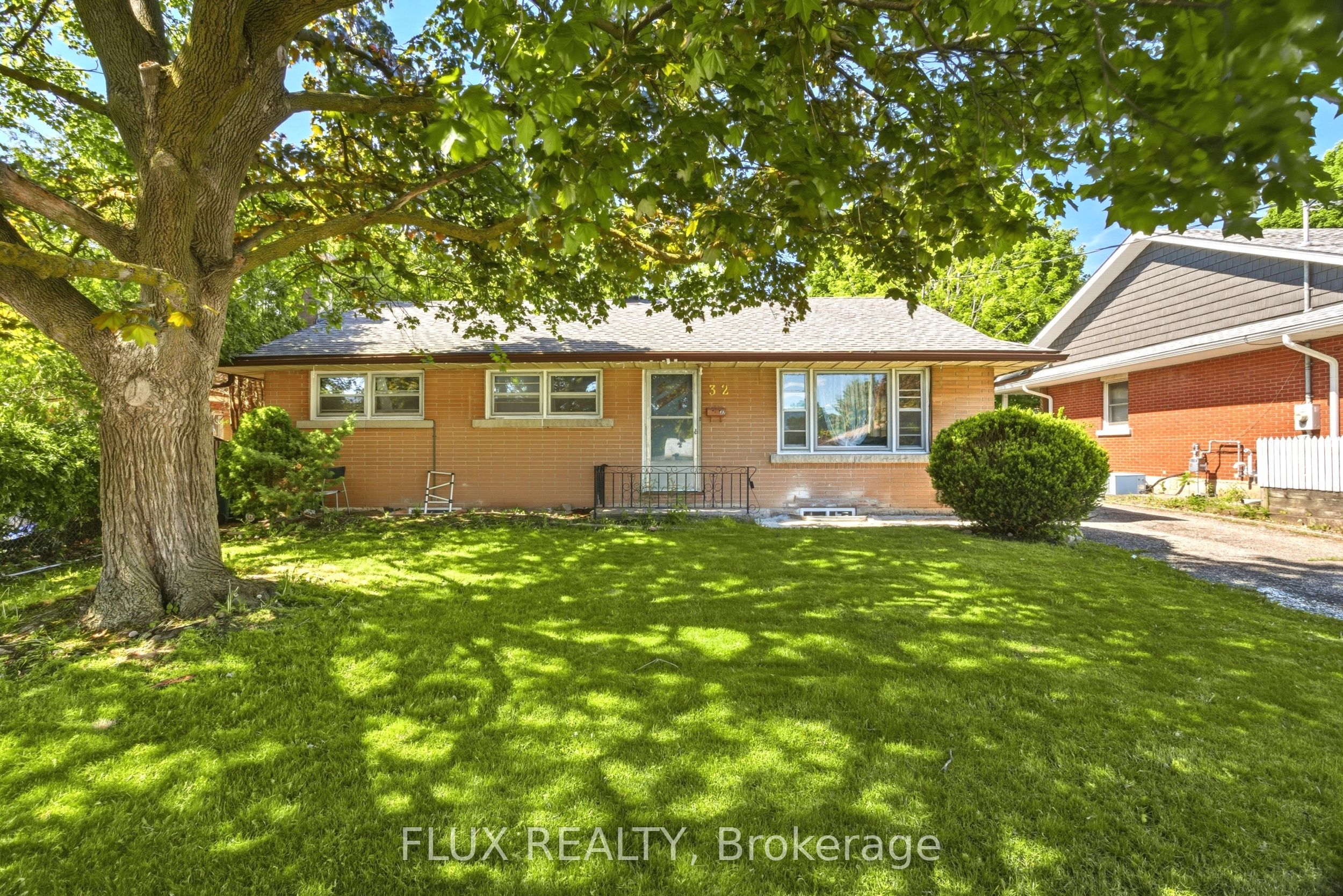 32 Close Avenue Property Photo 2