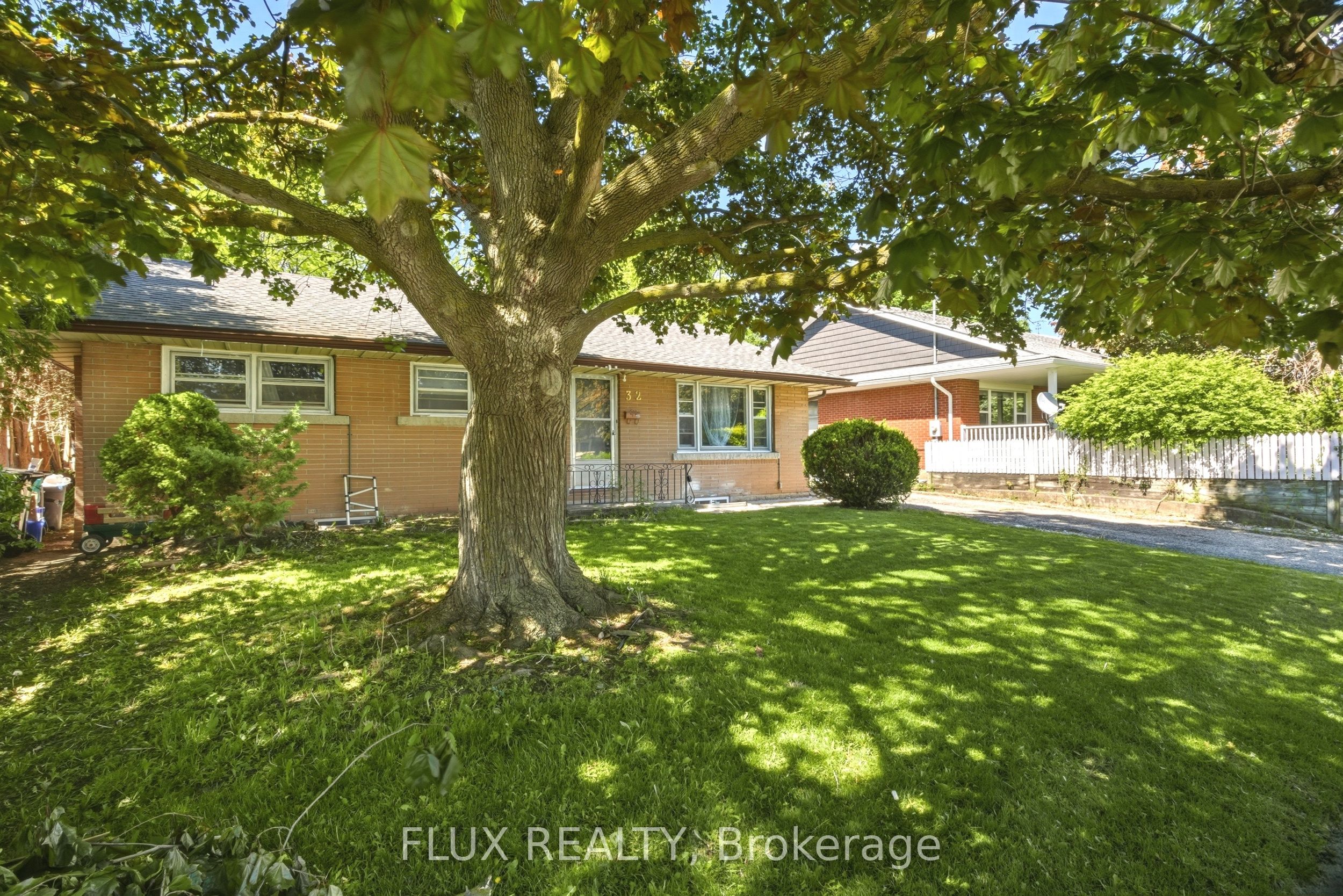 32 Close Avenue Property Photo 3