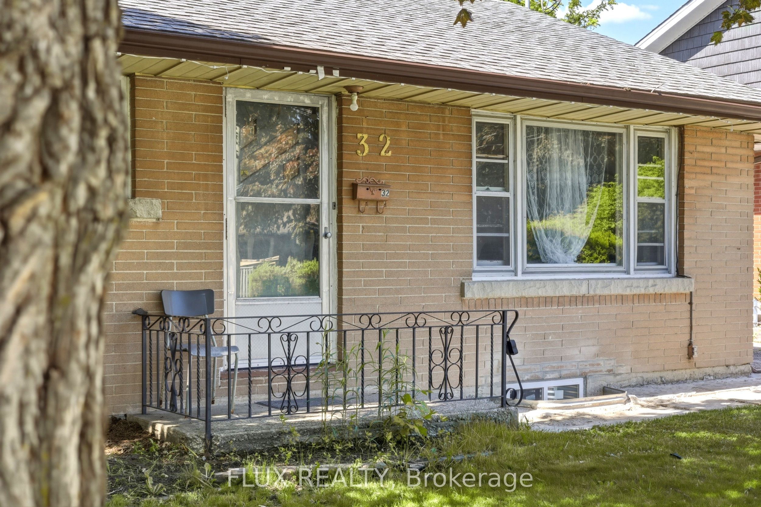 32 Close Avenue Property Photo 5