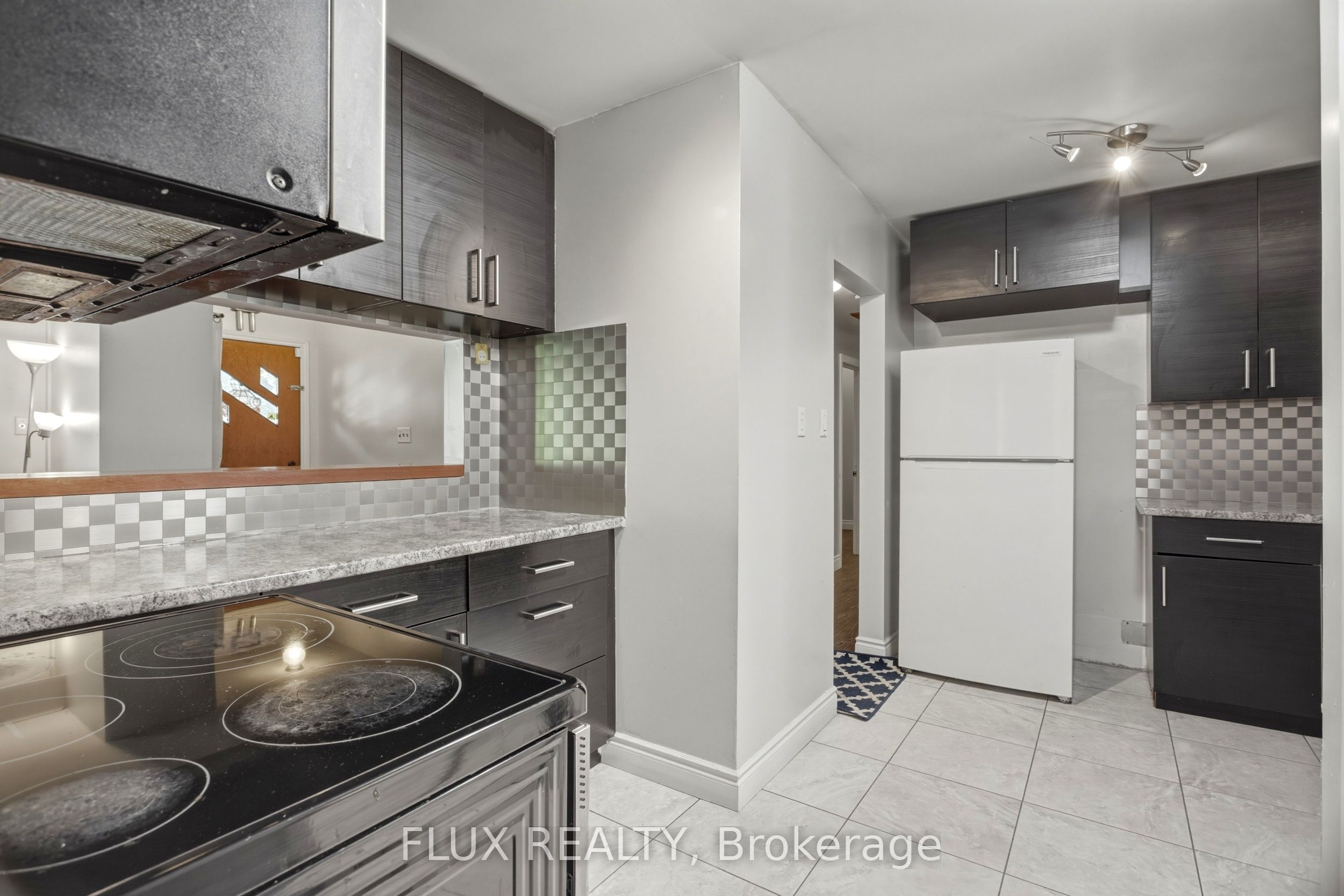 32 Close Avenue Property Photo 14