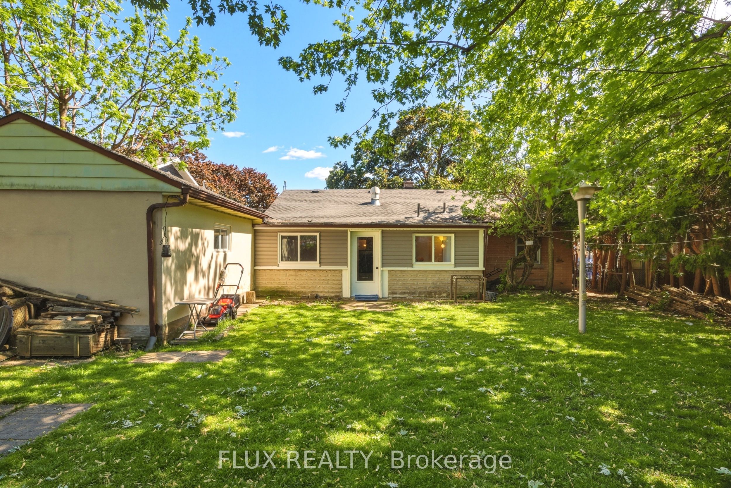 32 Close Avenue Property Photo 45