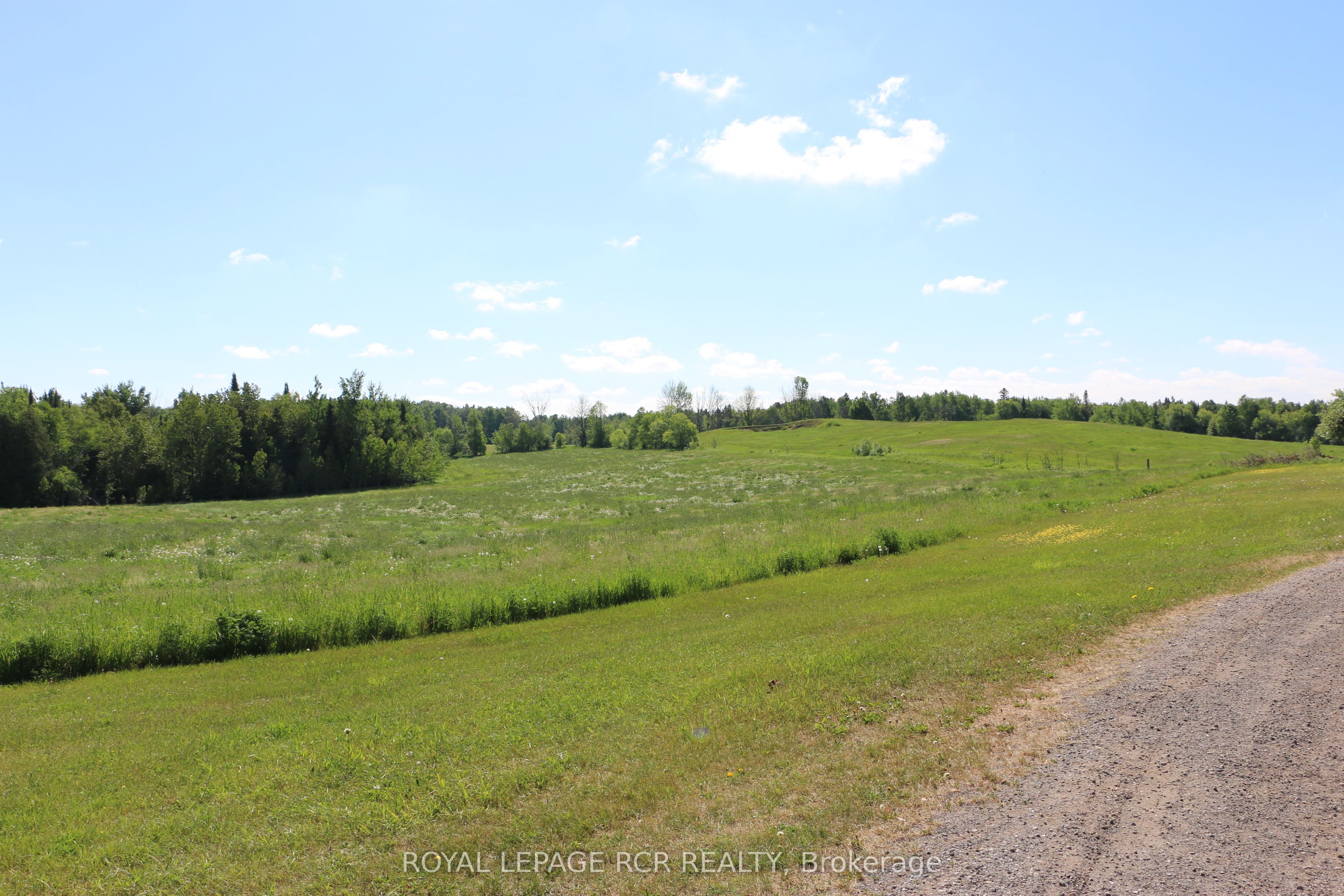 515273 2nd Line Property Photo 5