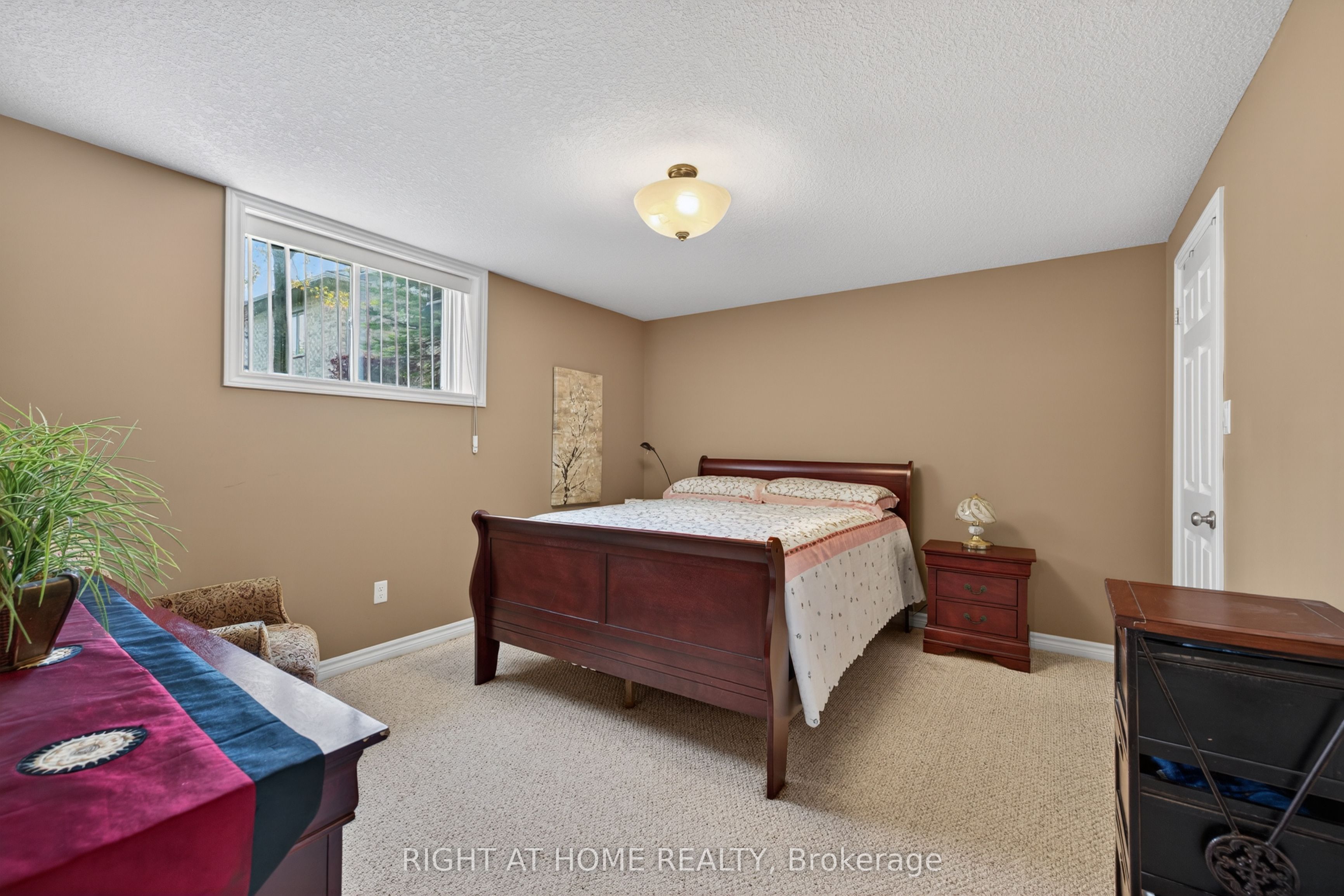 2100 Denview Avenue 21 Property Photo 32