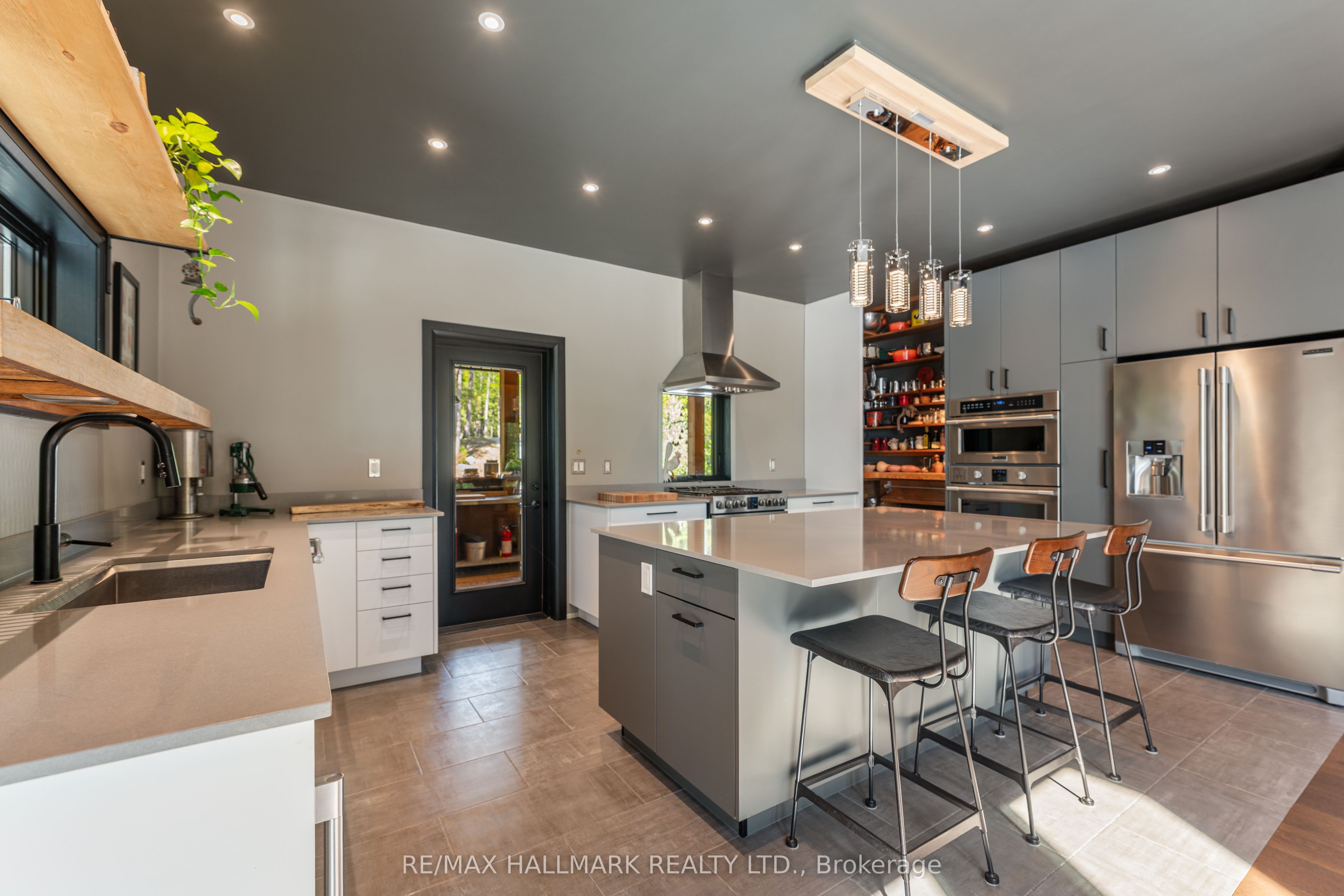 1157 Artisan Lane Property Photo 7