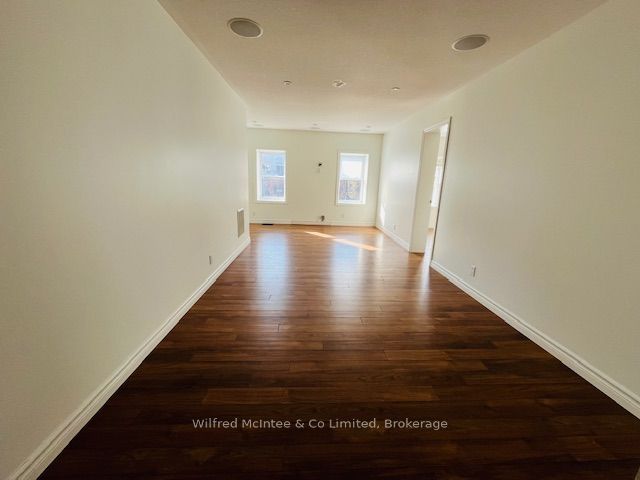 82/84 Elora Street Property Photo 10