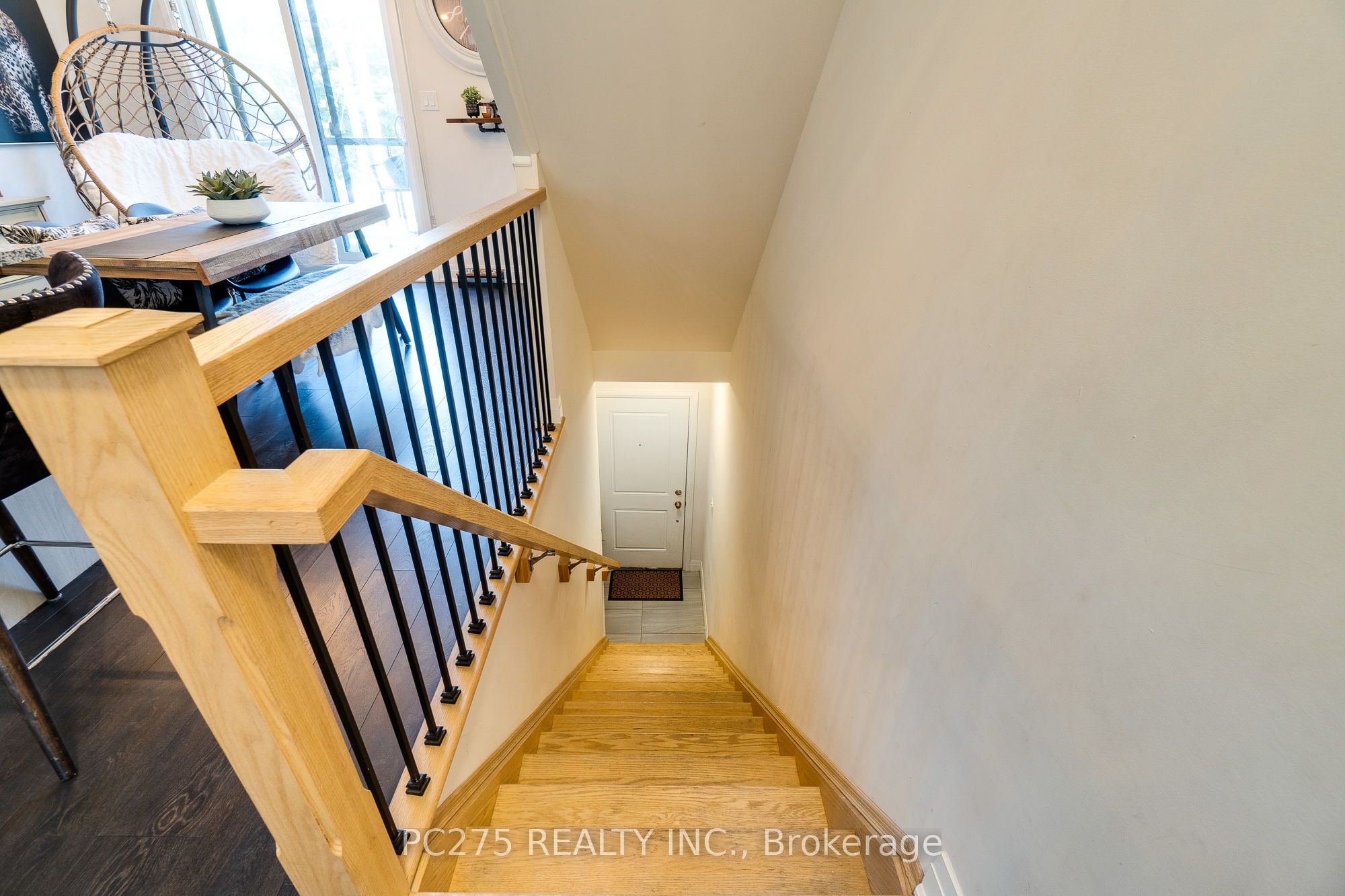 2 Willow Street 34 Property Photo 4