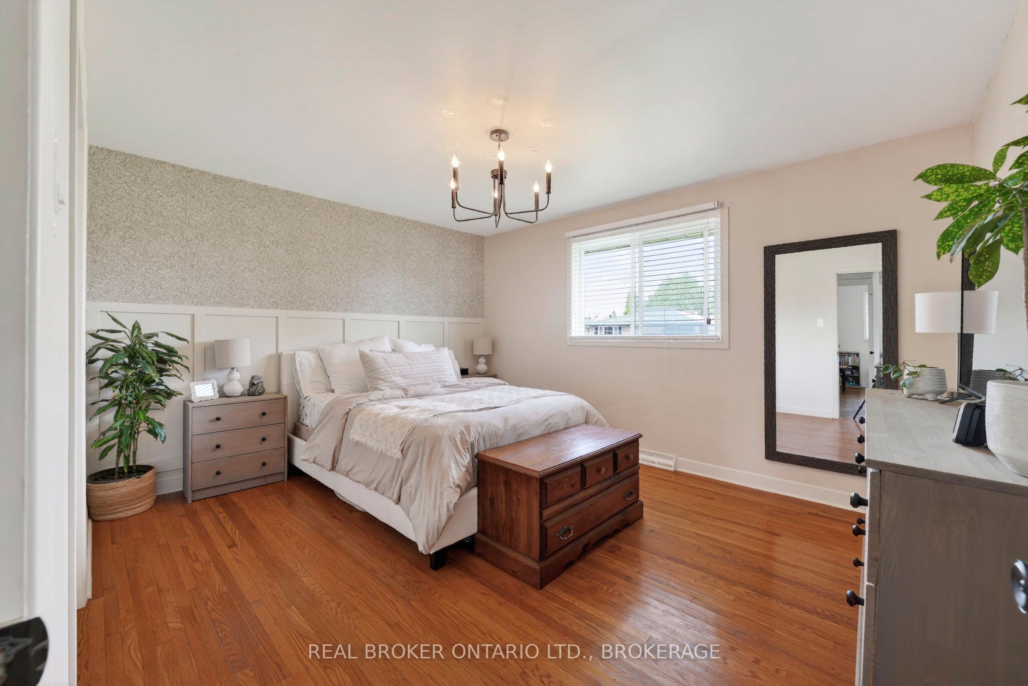 821 Haldimand Crescent Property Photo 19