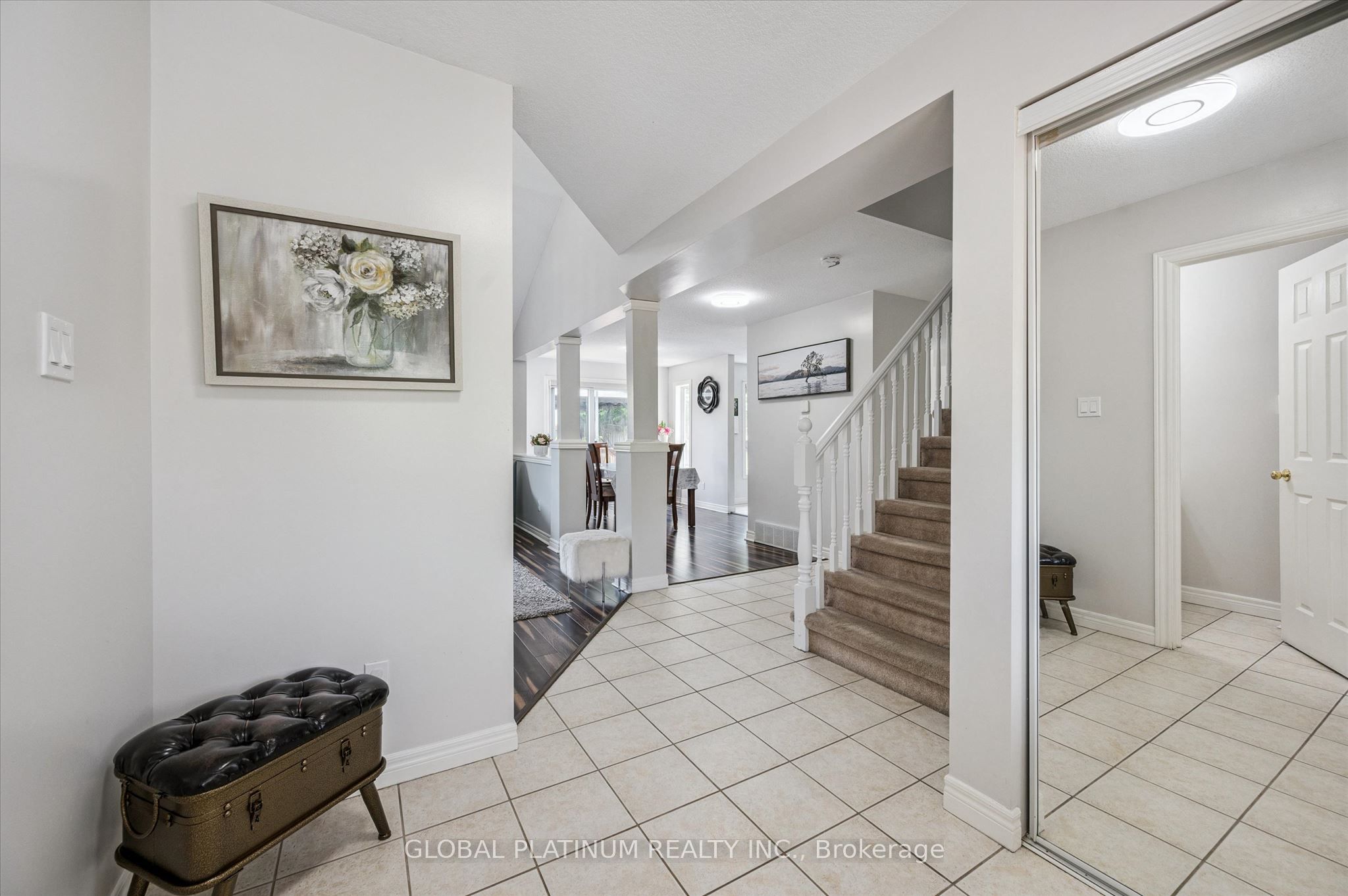 244 Doon South Drive Property Photo 5