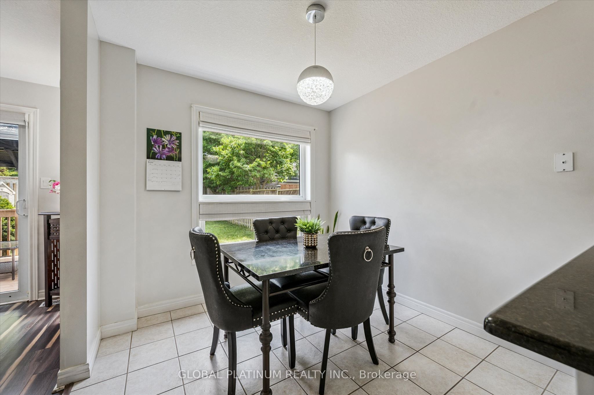 244 Doon South Drive Property Photo 13