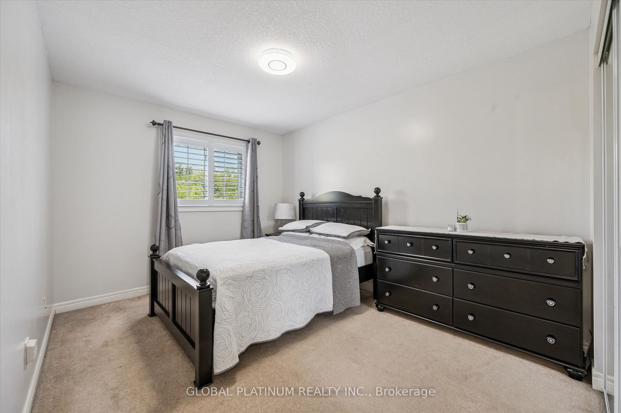 244 Doon South Drive Property Photo 17