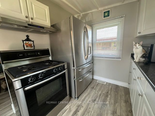 2189 Dundas Street E 41 Property Photo 8