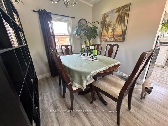 2189 Dundas Street E 41 Property Photo 10