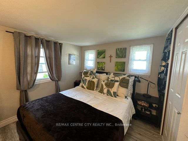 2189 Dundas Street E 41 Property Photo 12