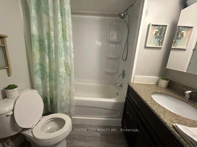2189 Dundas Street E 41 Property Photo 17