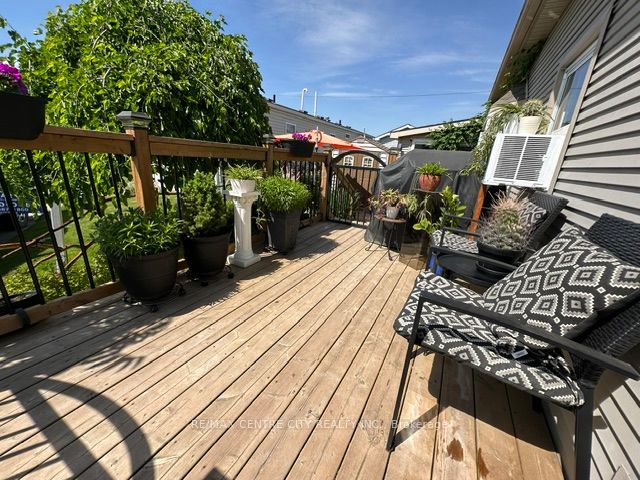 2189 Dundas Street E 41 Property Photo 35