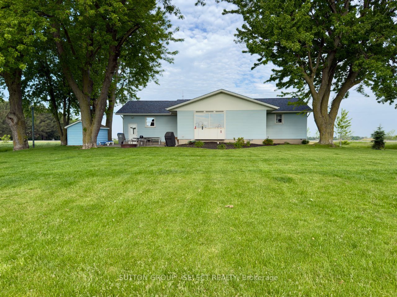 73636 Bluewater Highway Property Photo 7