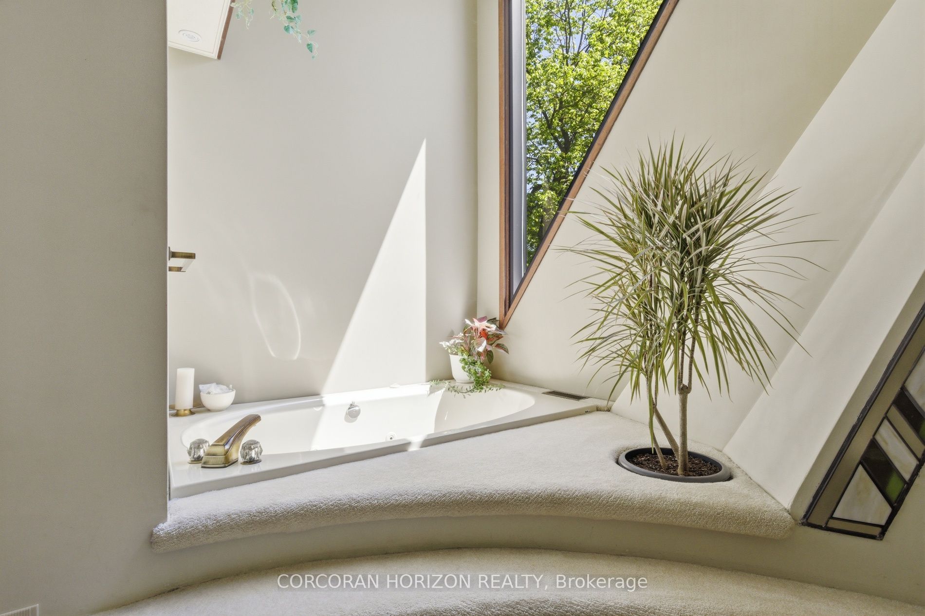 1285 Kirkwall Road Property Photo 29