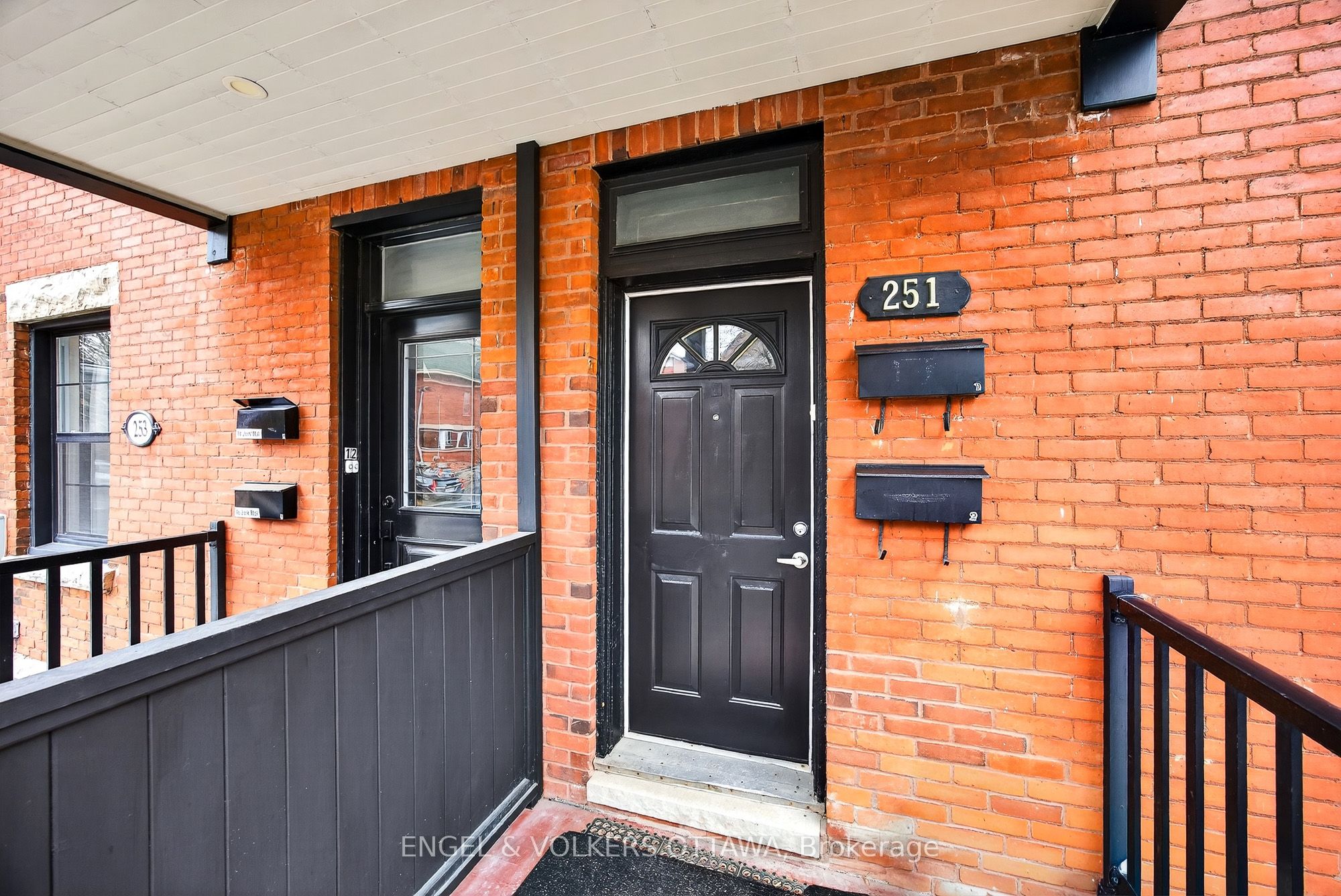 251 Arlington Avenue Property Photo 4