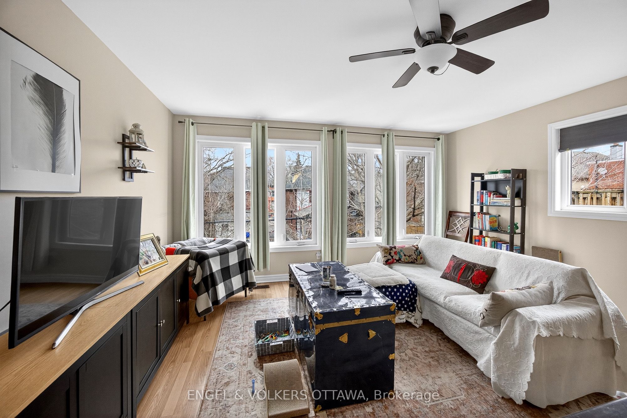 251 Arlington Avenue Property Photo 6